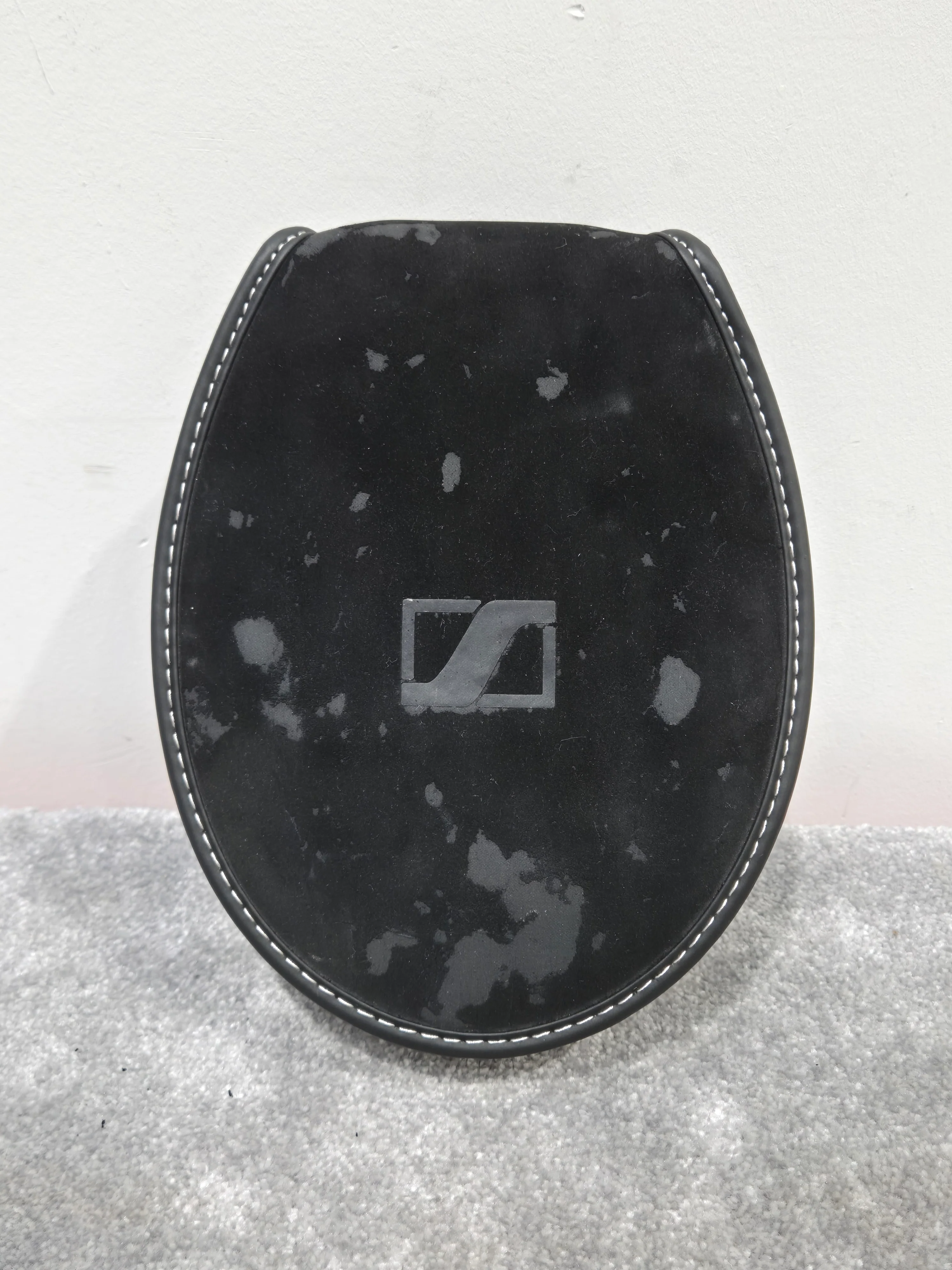 Sennheiser Momentum - On-Ear Headphones w/ Soft Case - Excellent - Image 10