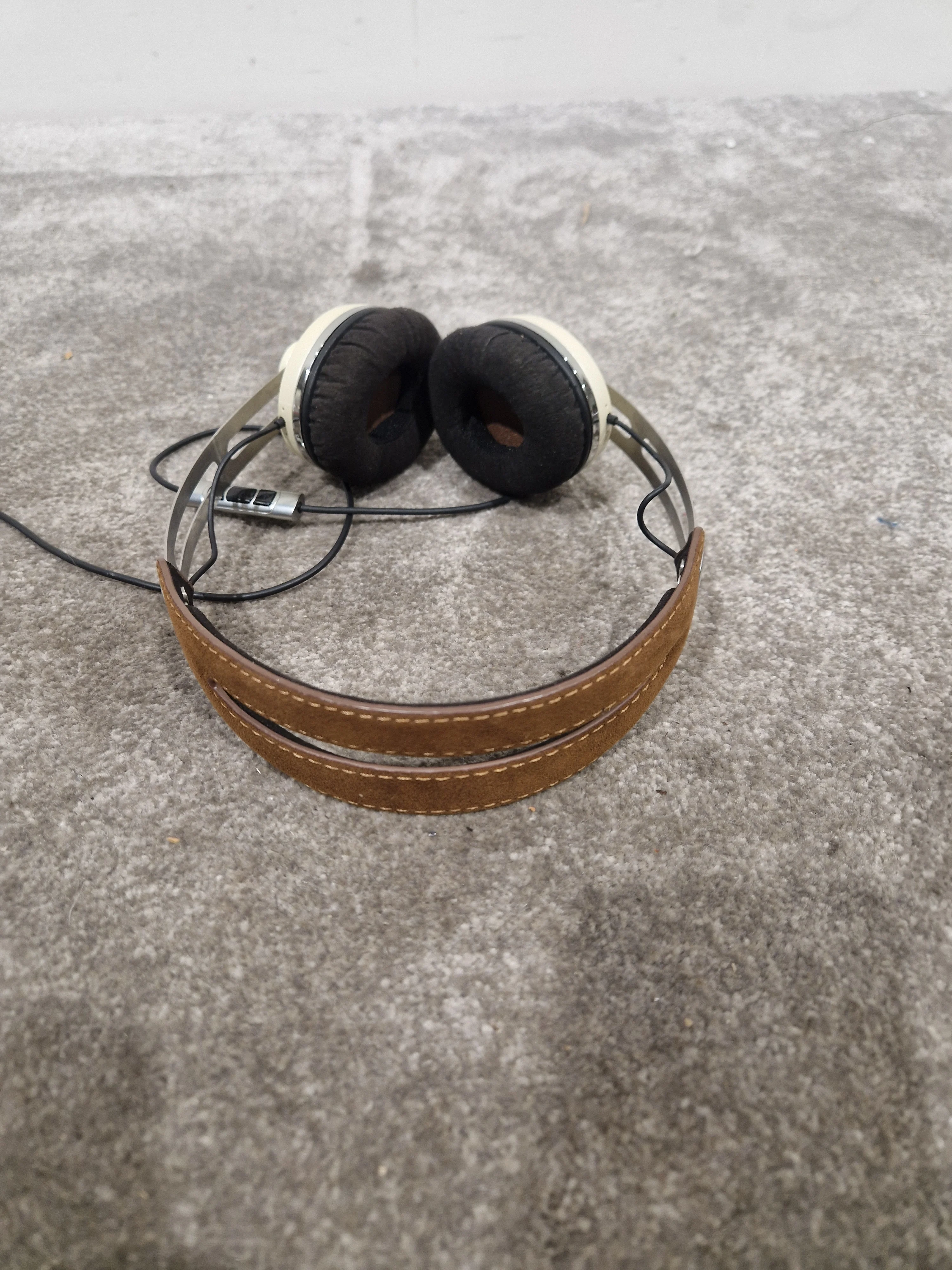 Sennheiser Momentum ON-EAR - IVORY/BLACK Headphones - Premium Sound - Excellent - Image 11