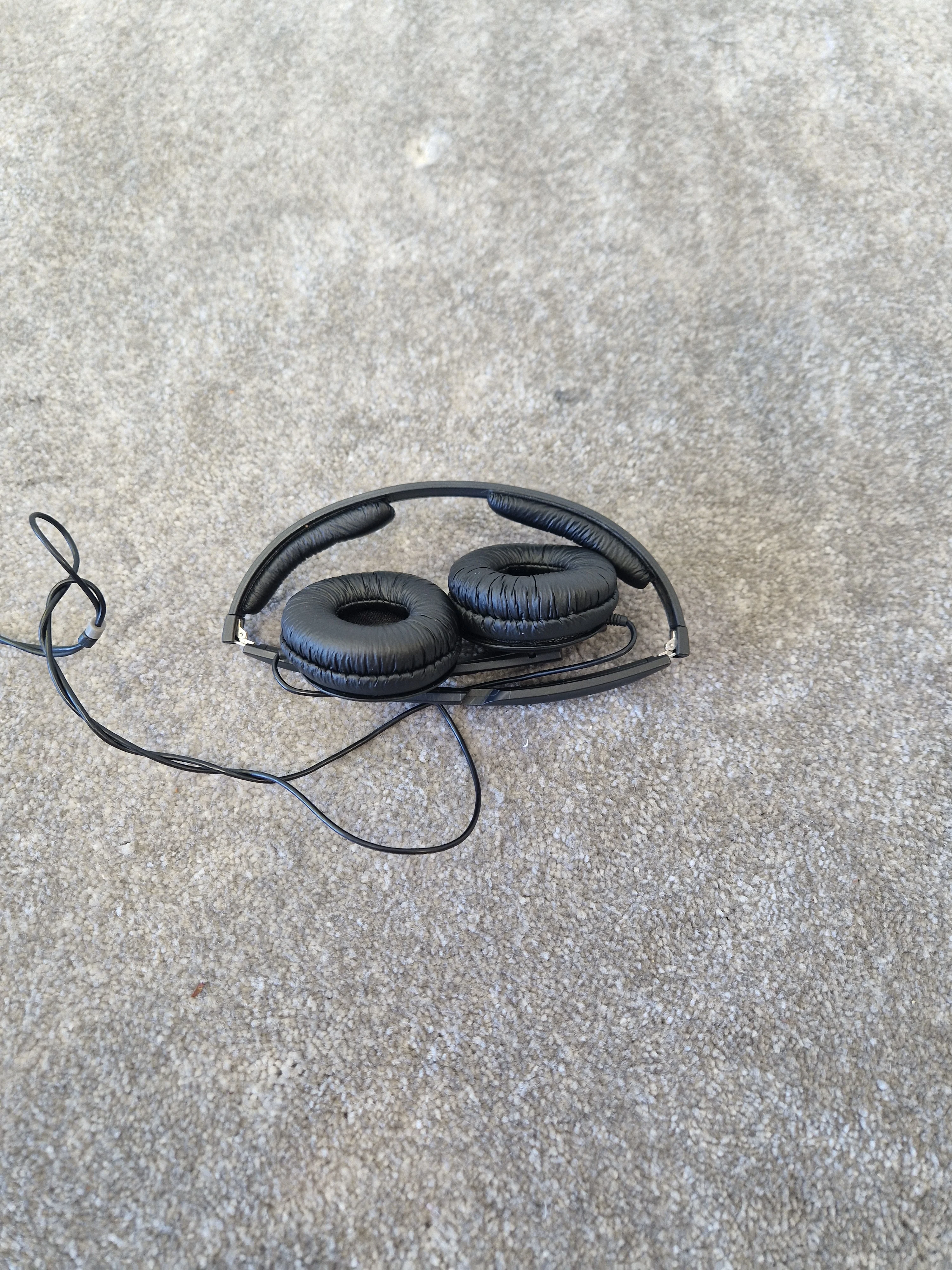 Sennheiser PXC 250 NoiseGard Headphones – Folding On-Ear Design, Active Noise Cancelling - Good - Image 4