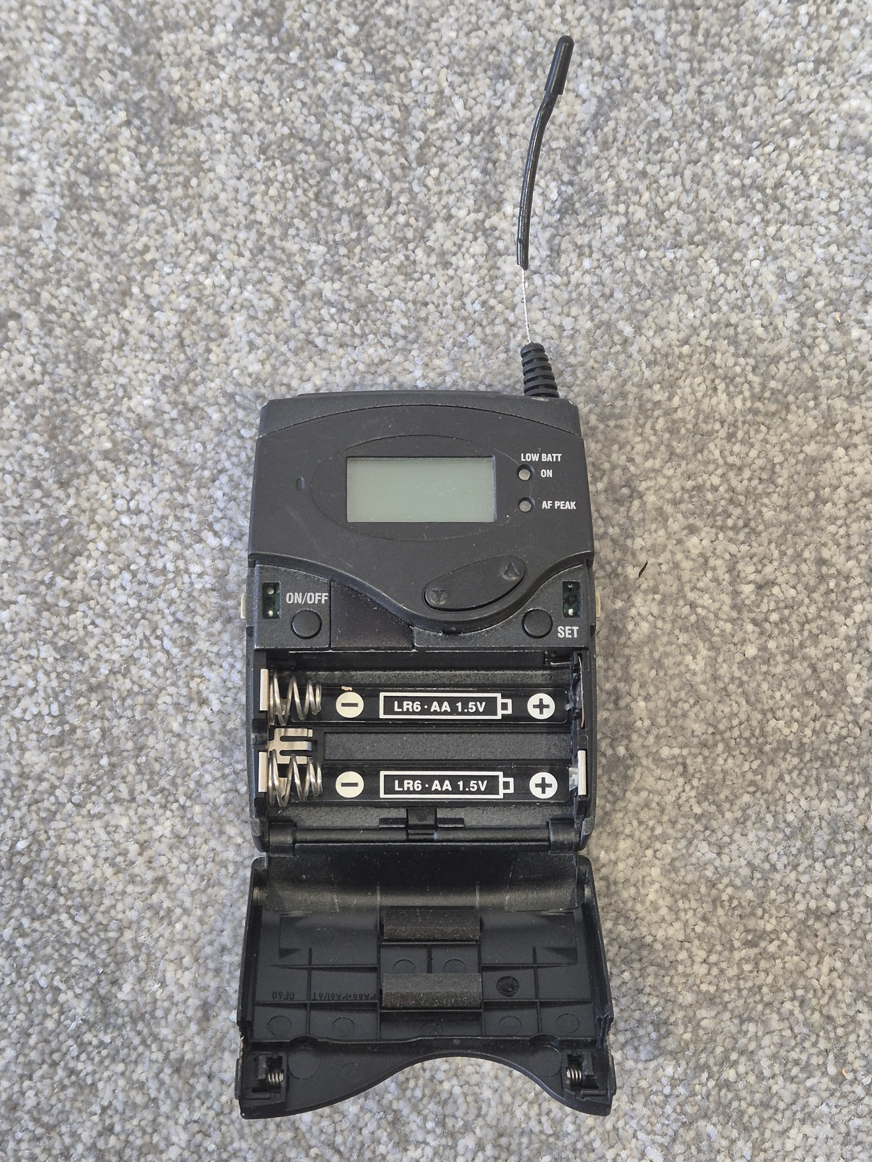 Sennheiser SK 100 G3 - Beltpack Transmitter - Image 2
