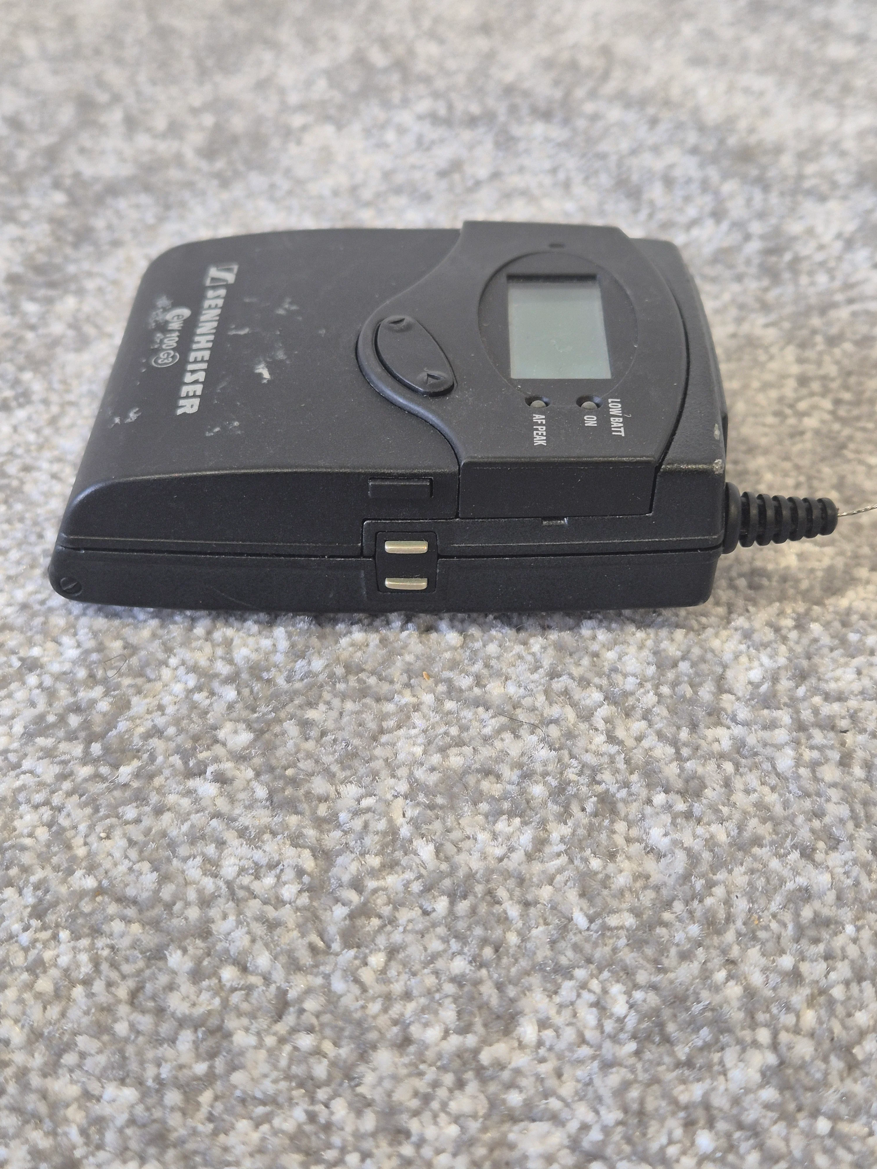 Sennheiser SK 100 G3 - Beltpack Transmitter - Image 3