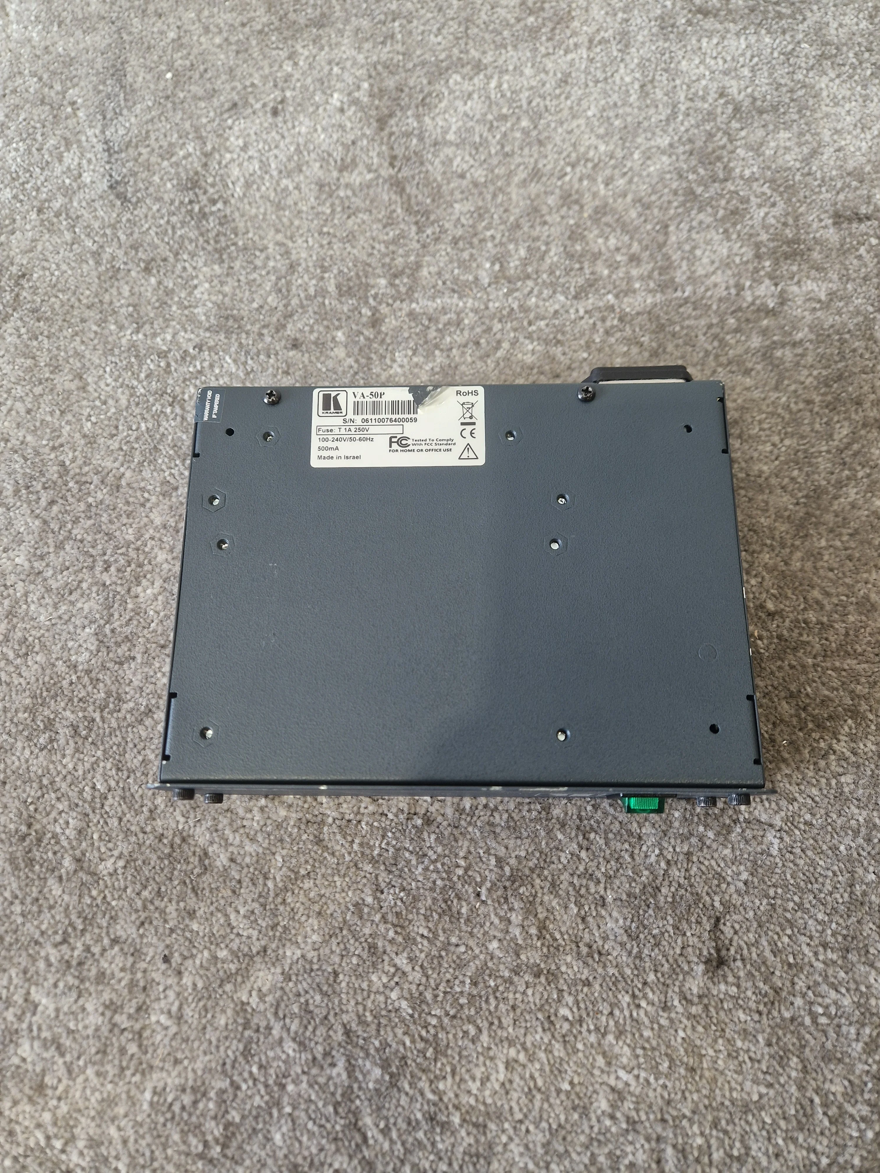 Kramer VA-50P 12V DC Rackmount Power Distributor – Spares or Repair – 6-Port AV Supply Unit - Image 2