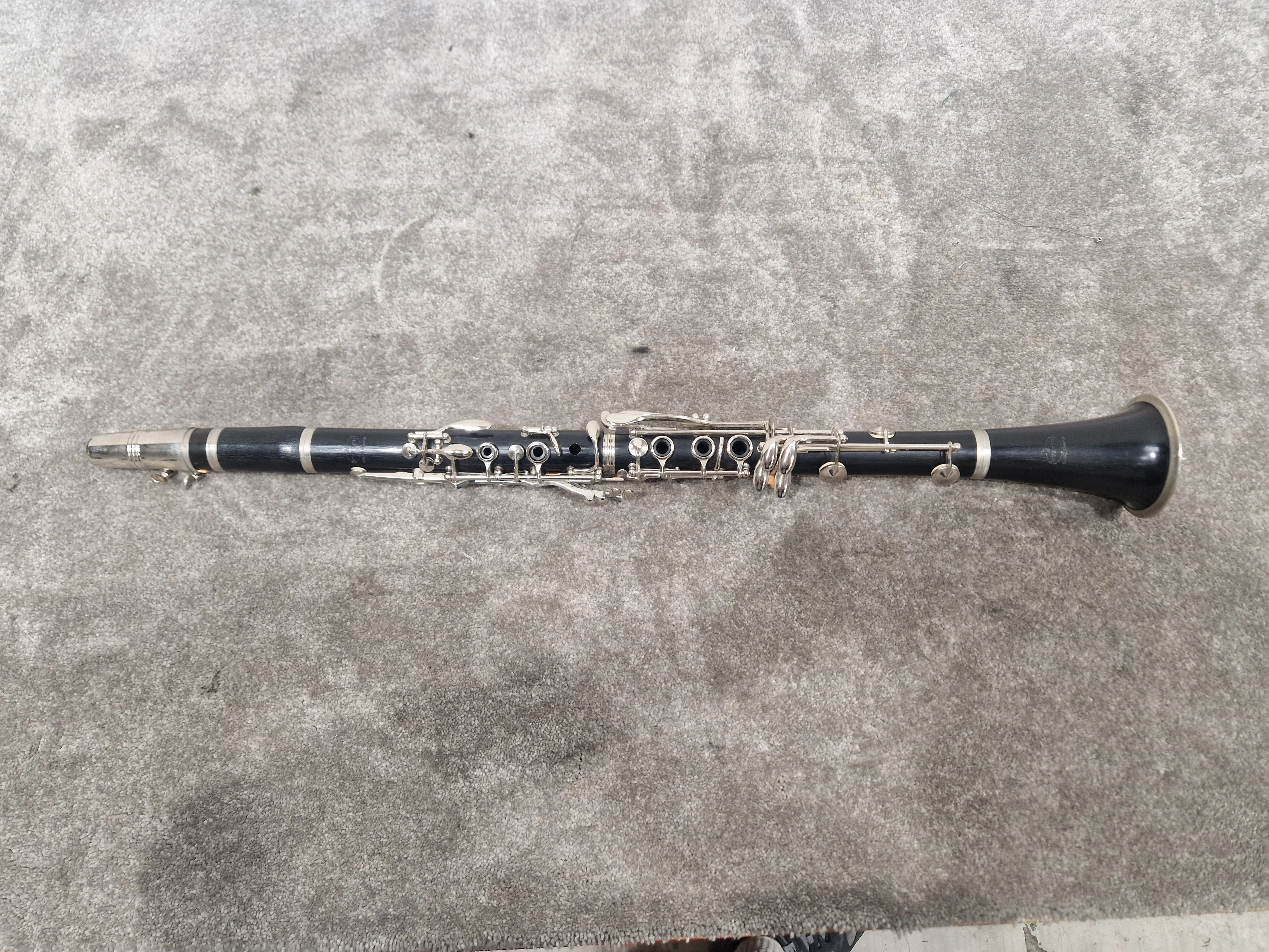Evette Buffet Crampon Clarinet - Professional Woodwind Instrument - Very Good w/ Hard Case & Clarinet Accessories - Image 7