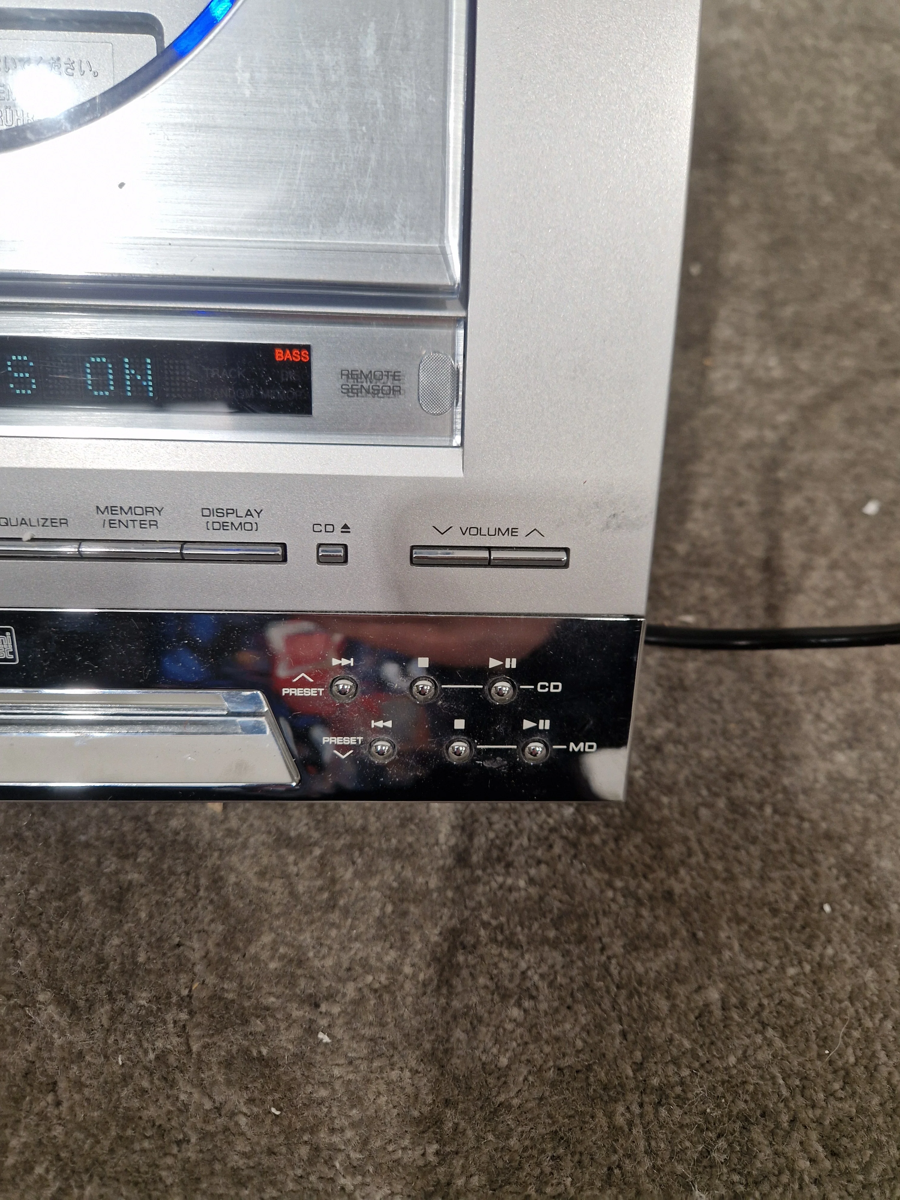 Sharp MD-E9000 Compact Component MiniDisc/CD System - Silver - Main Unit Only – MiniDisc System - Spares or Repair - Image 5