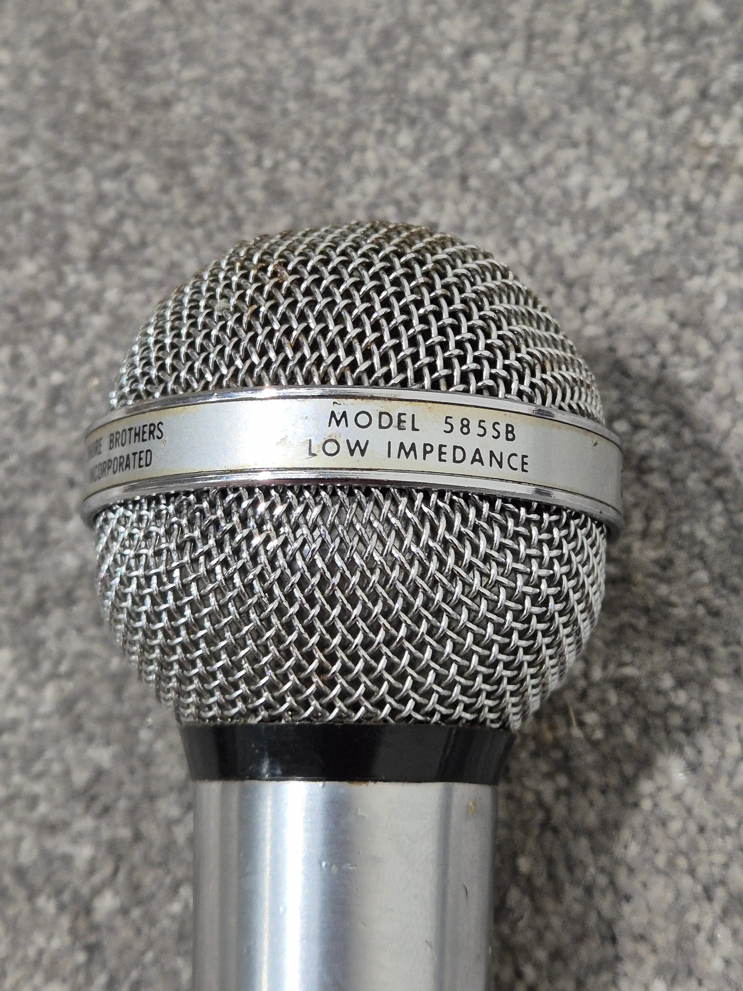 Shure 585SB – Vintage Dynamic Microphone – Good w/ Cable (Untested) - Image 4