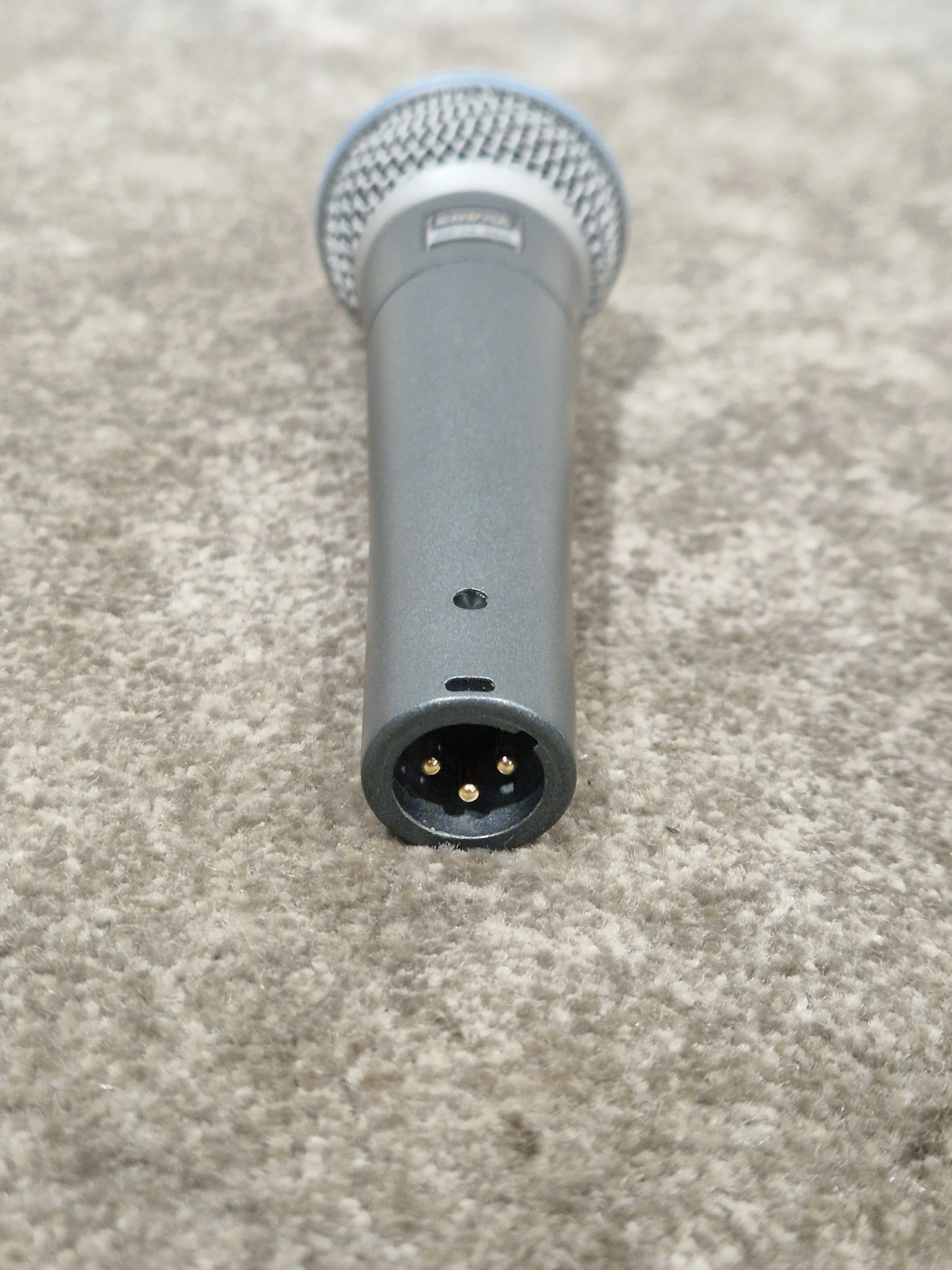 Shure BETA 58A Microphone - Excellent w/ Soft Case & Cables - Image 2