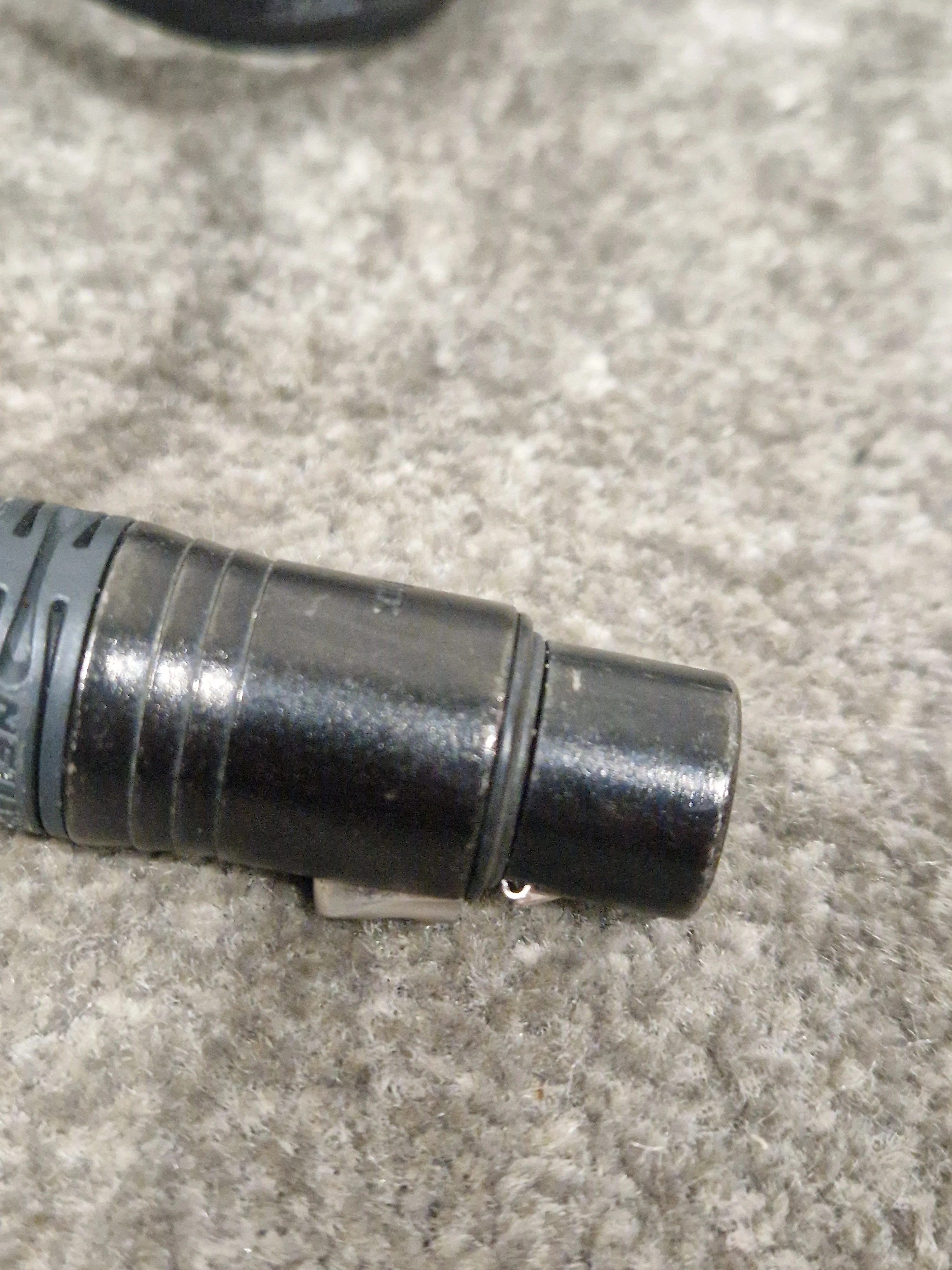 Shure BETA 58A Microphone - Excellent w/ Soft Case & Cables - Image 6