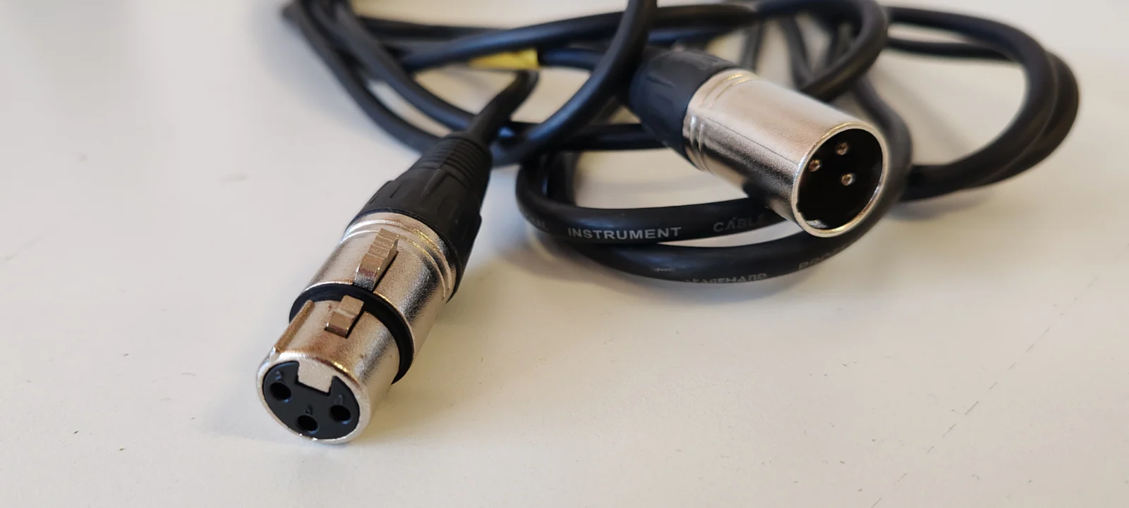 Shure bg1.1 Wired Microphone Dynamic Low Z + Bag + Cable - Image 7