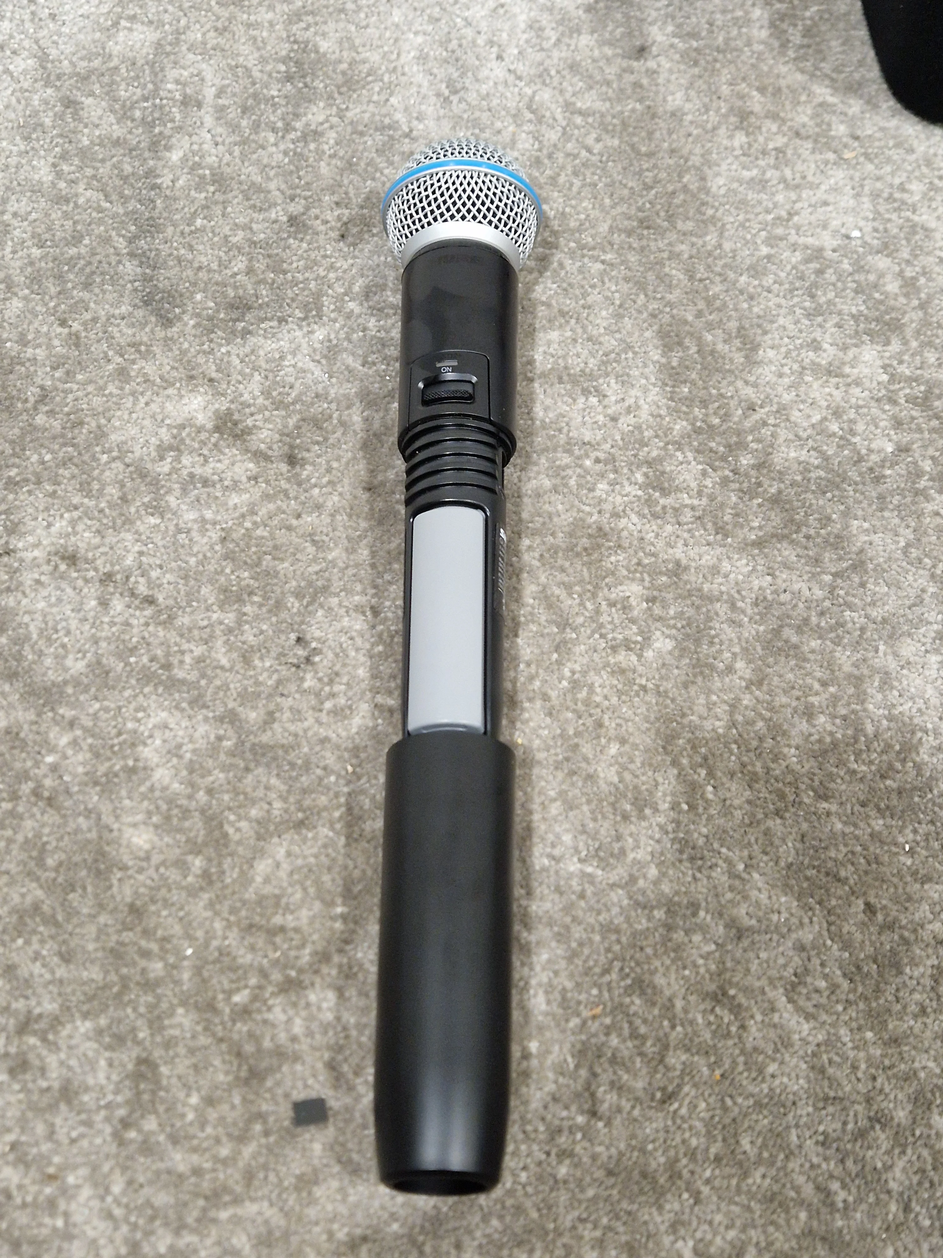Shure GLXD24+/Beta58A - Wireless Microphone System - Like New w/ Power Supply  & Soft Case - Image 13