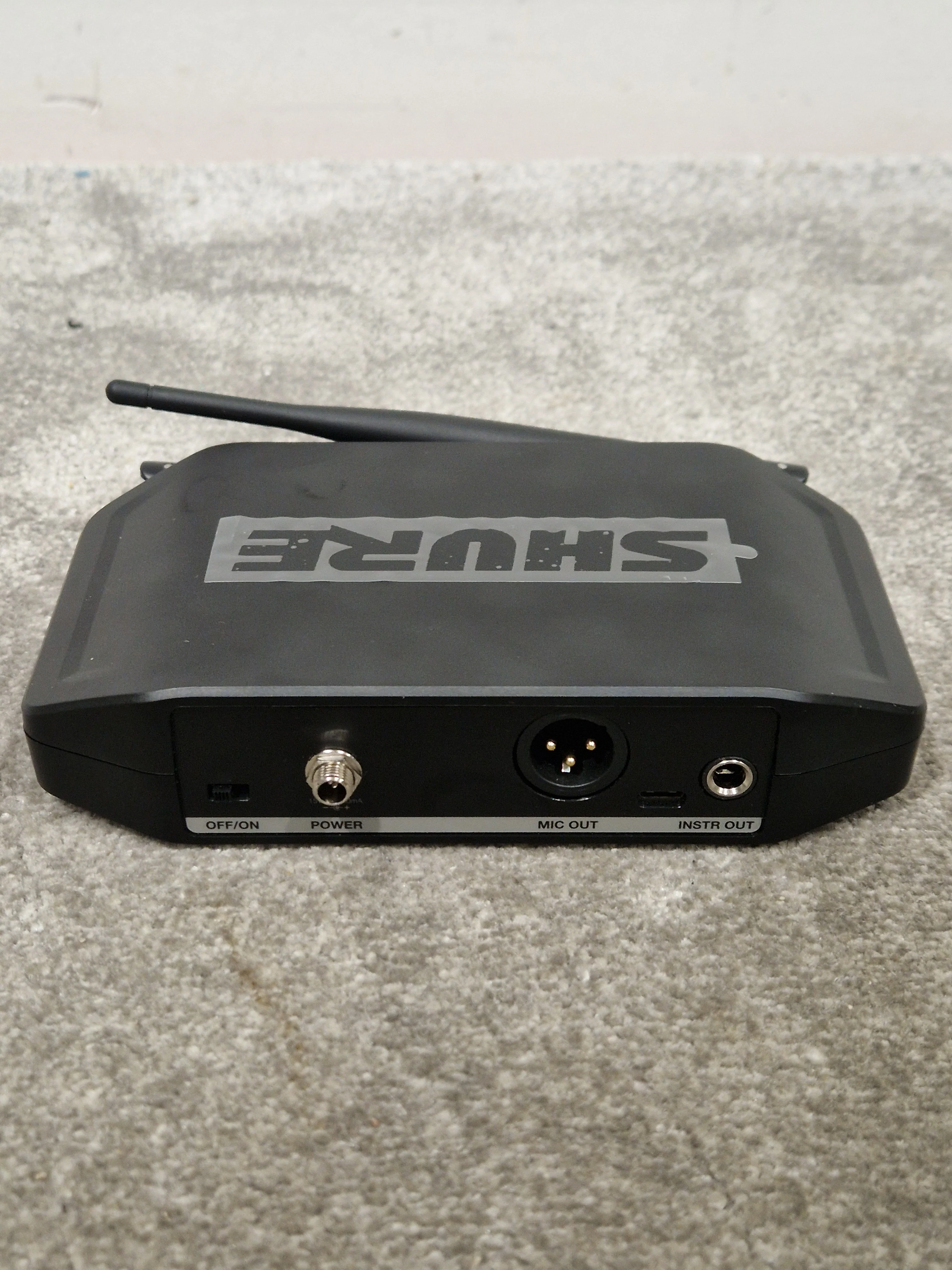 Shure GLXD24+/Beta58A - Wireless Microphone System - Like New w/ Power Supply  & Soft Case - Image 19