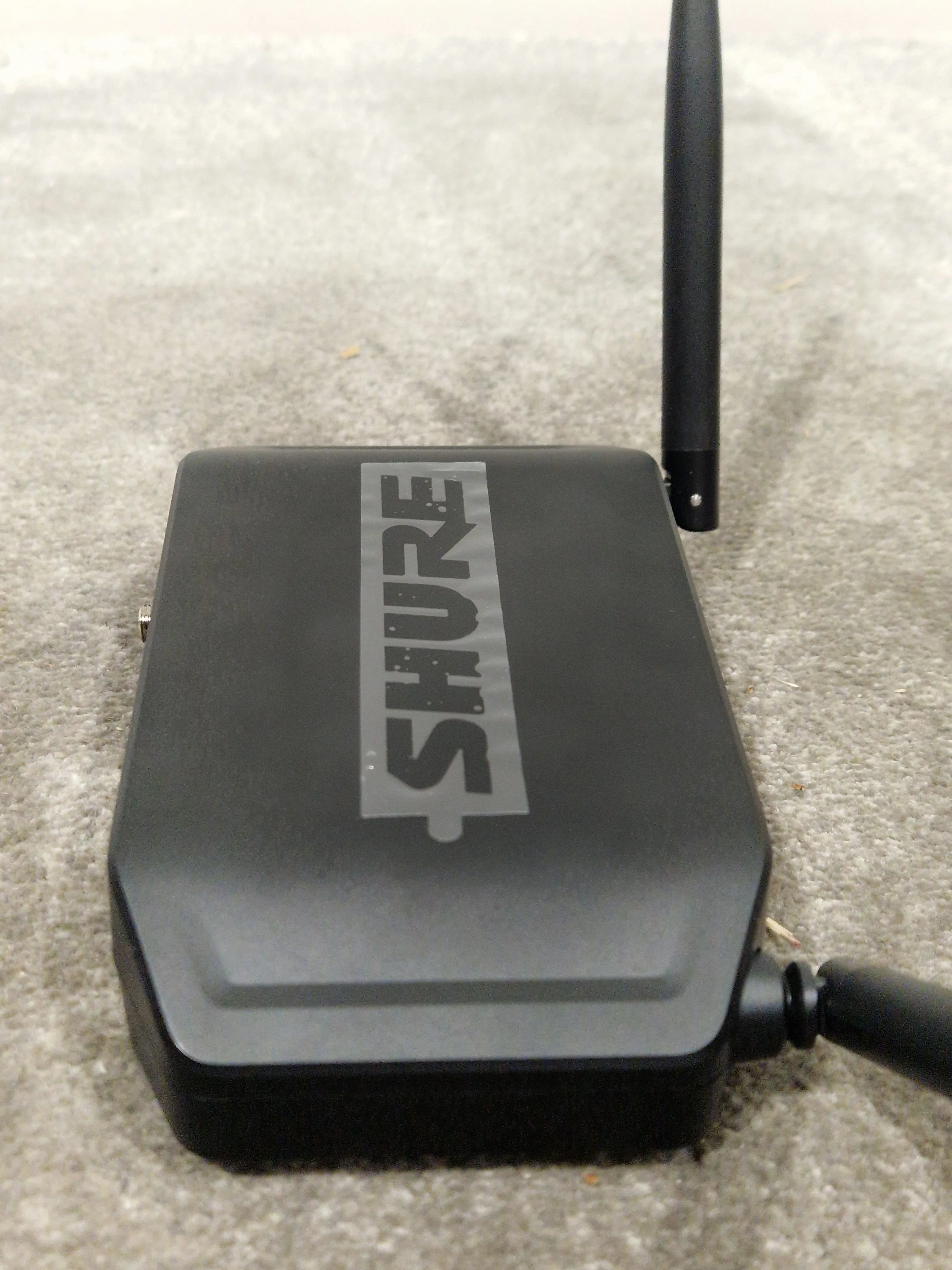 Shure GLXD24+/Beta58A - Wireless Microphone System - Like New w/ Power Supply  & Soft Case - Image 24