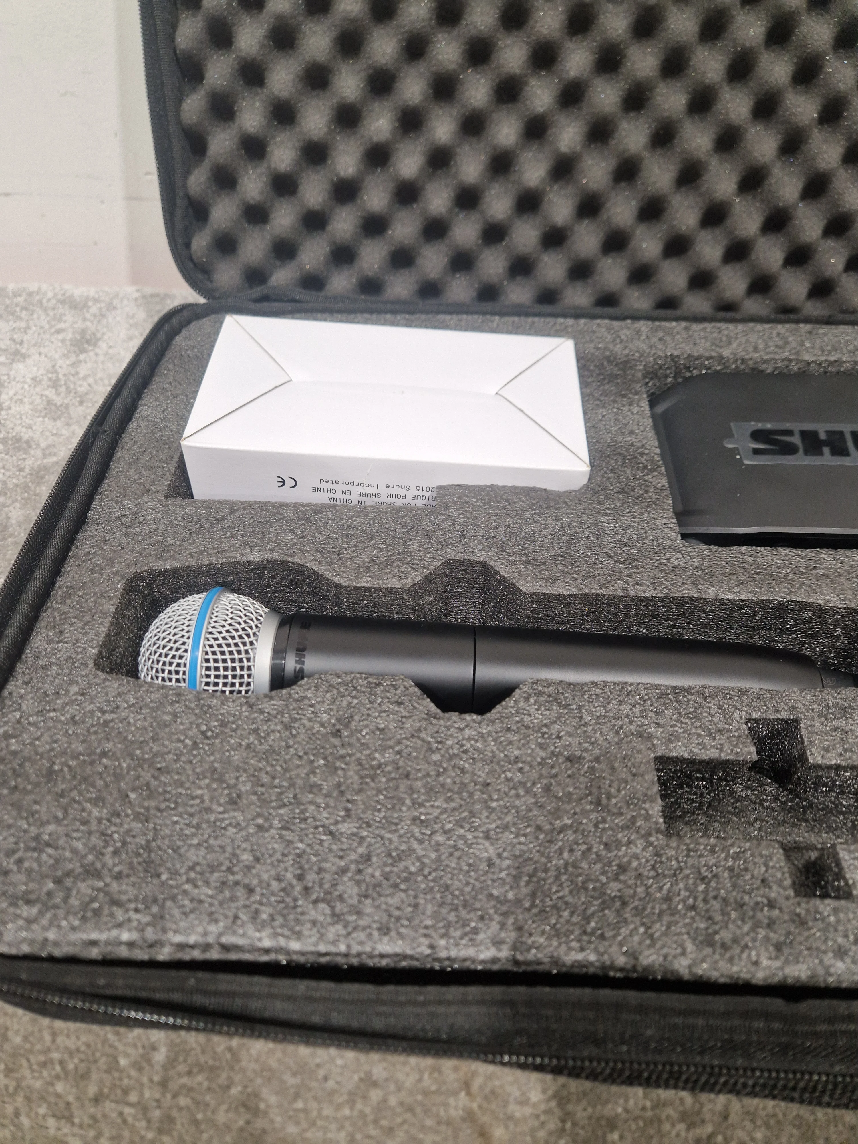 Shure GLXD24+/Beta58A - Wireless Microphone System - Like New w/ Power Supply  & Soft Case - Image 5