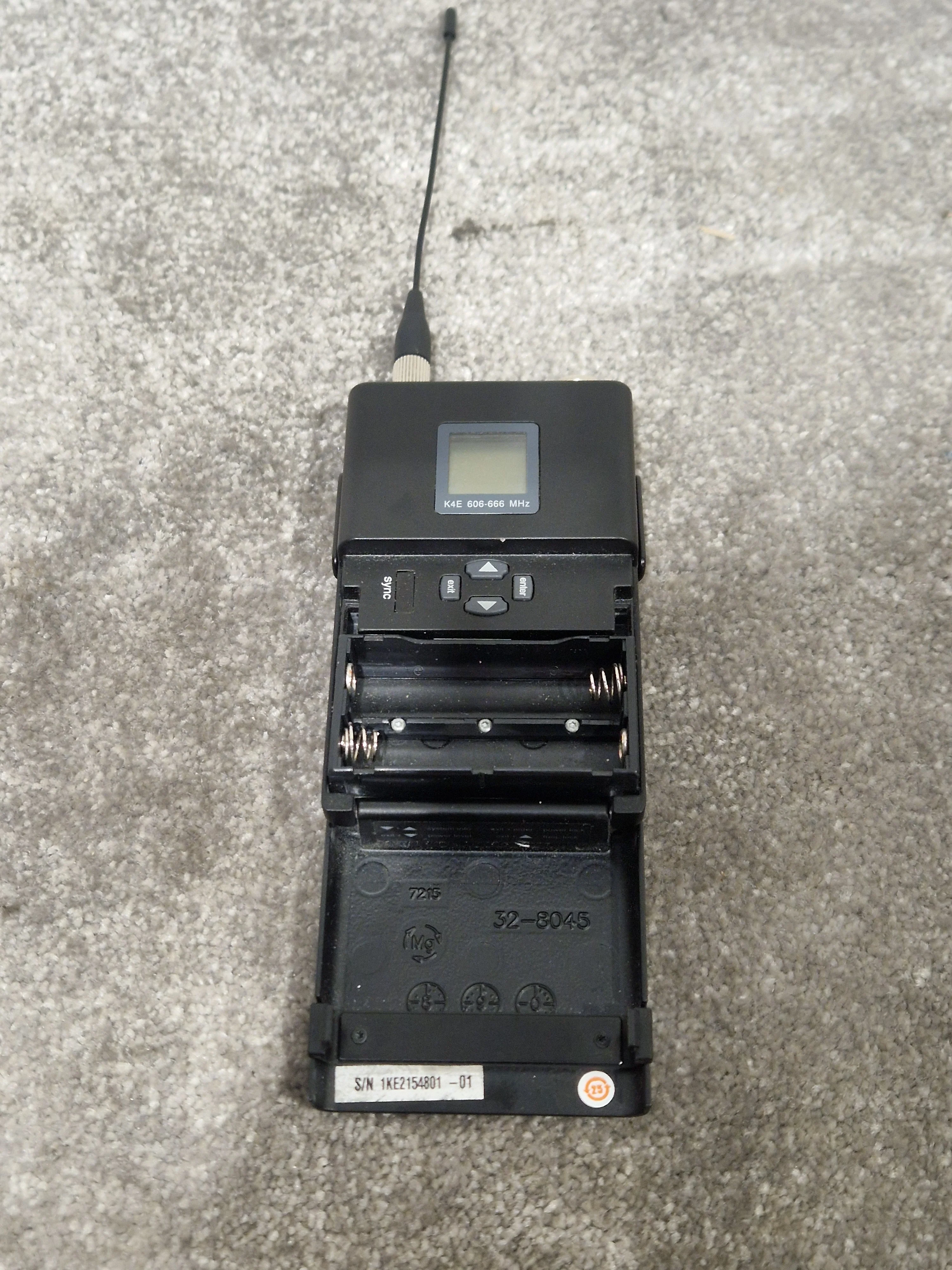 Shure K4E Radio Transmitter - Professional Broadcast Quality - Excellent - Image 7