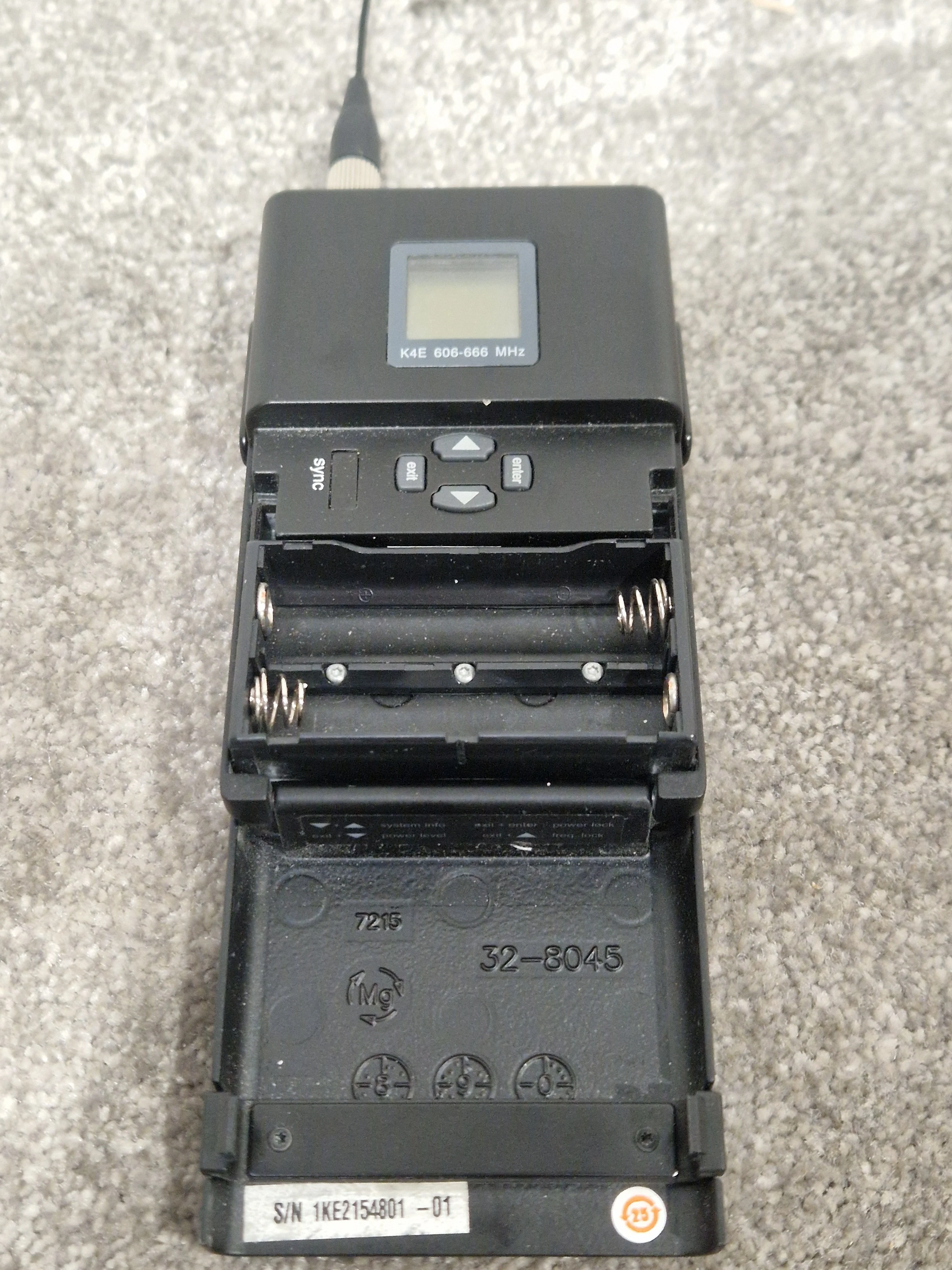 Shure K4E Radio Transmitter - Professional Broadcast Quality - Excellent - Image 9