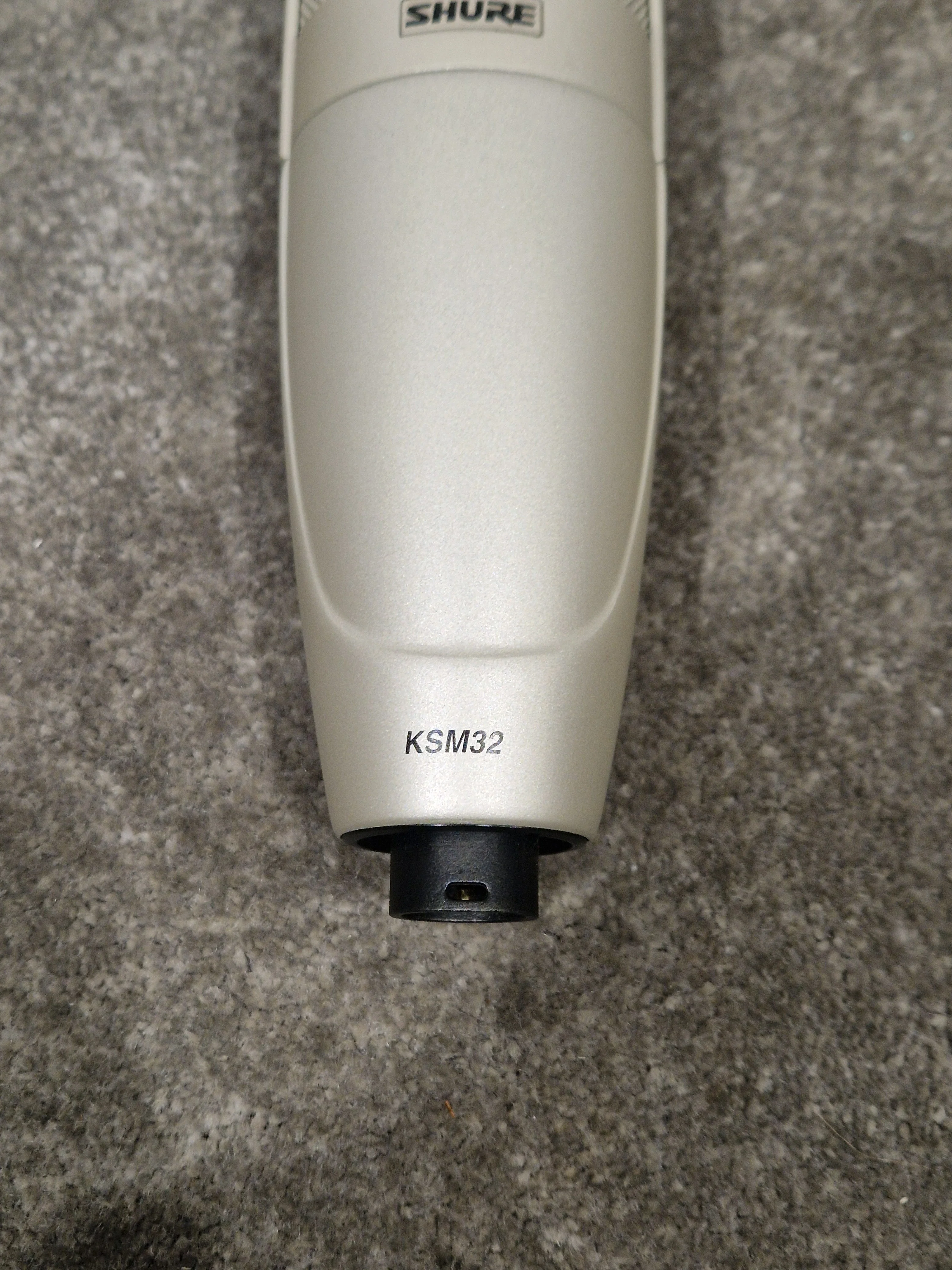 Shure KSM-32 - Large Diaphragm Condenser Mic - Excellent w/ Soft Case & Hard Case - Image 12