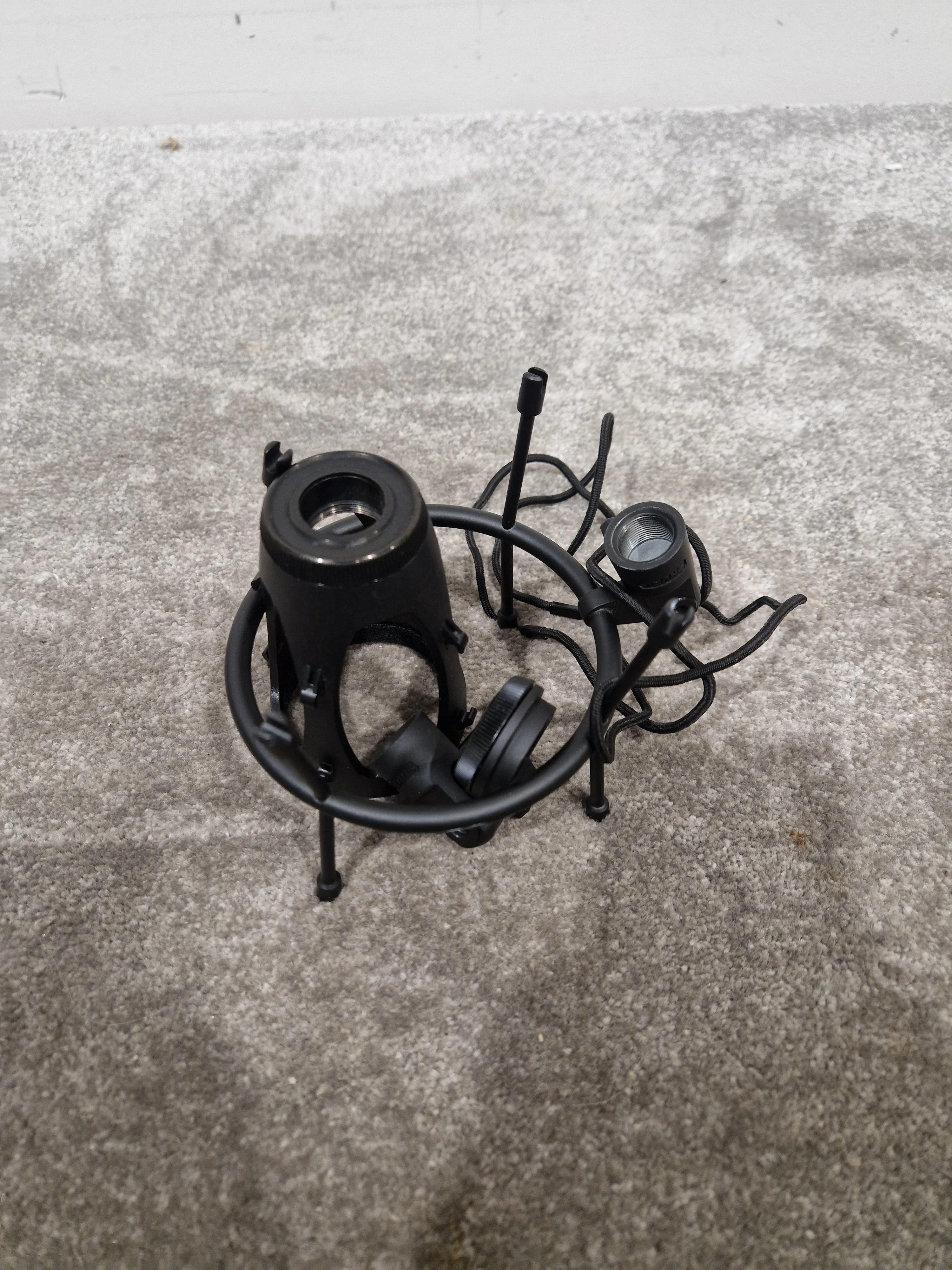 Shure KSM-32 - Large Diaphragm Condenser Mic - Excellent w/ Soft Case & Hard Case - Image 9