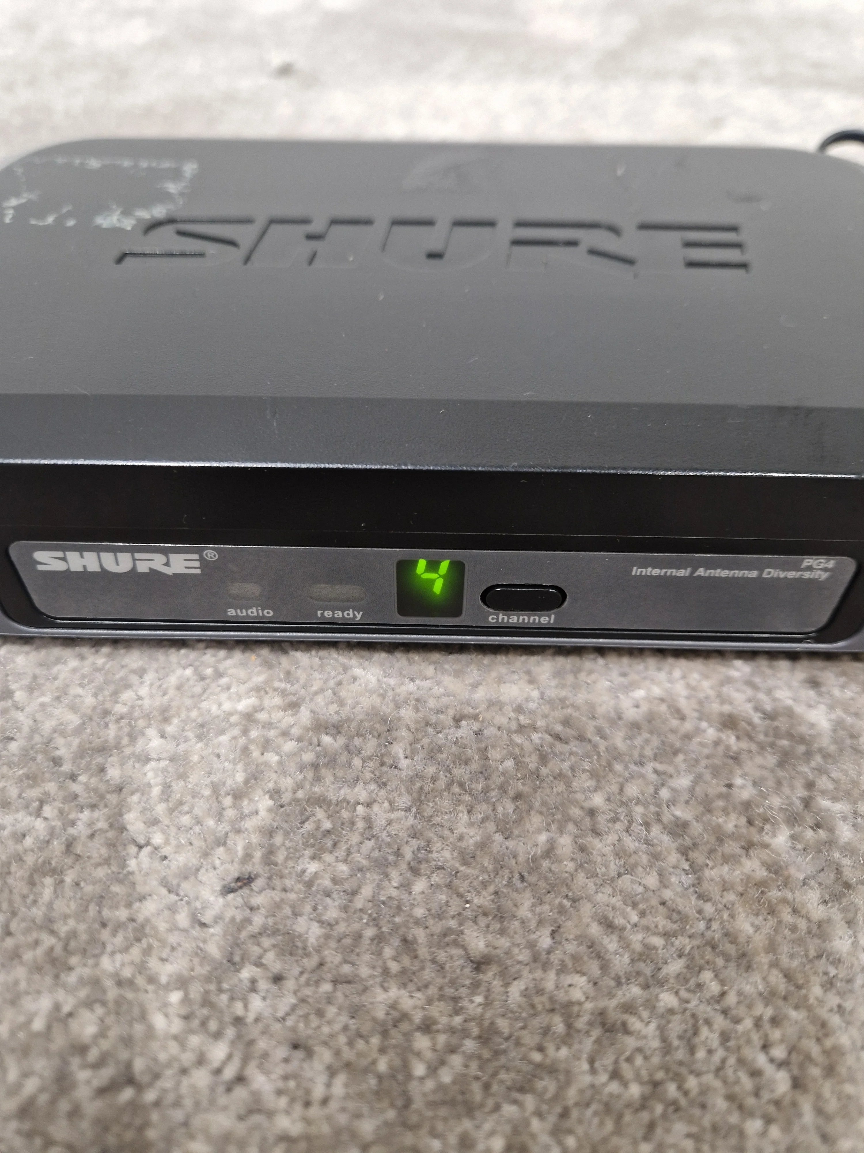 Shure PG4S - Wireless Microphone System - Excellent w/ Power Supply - Image 8