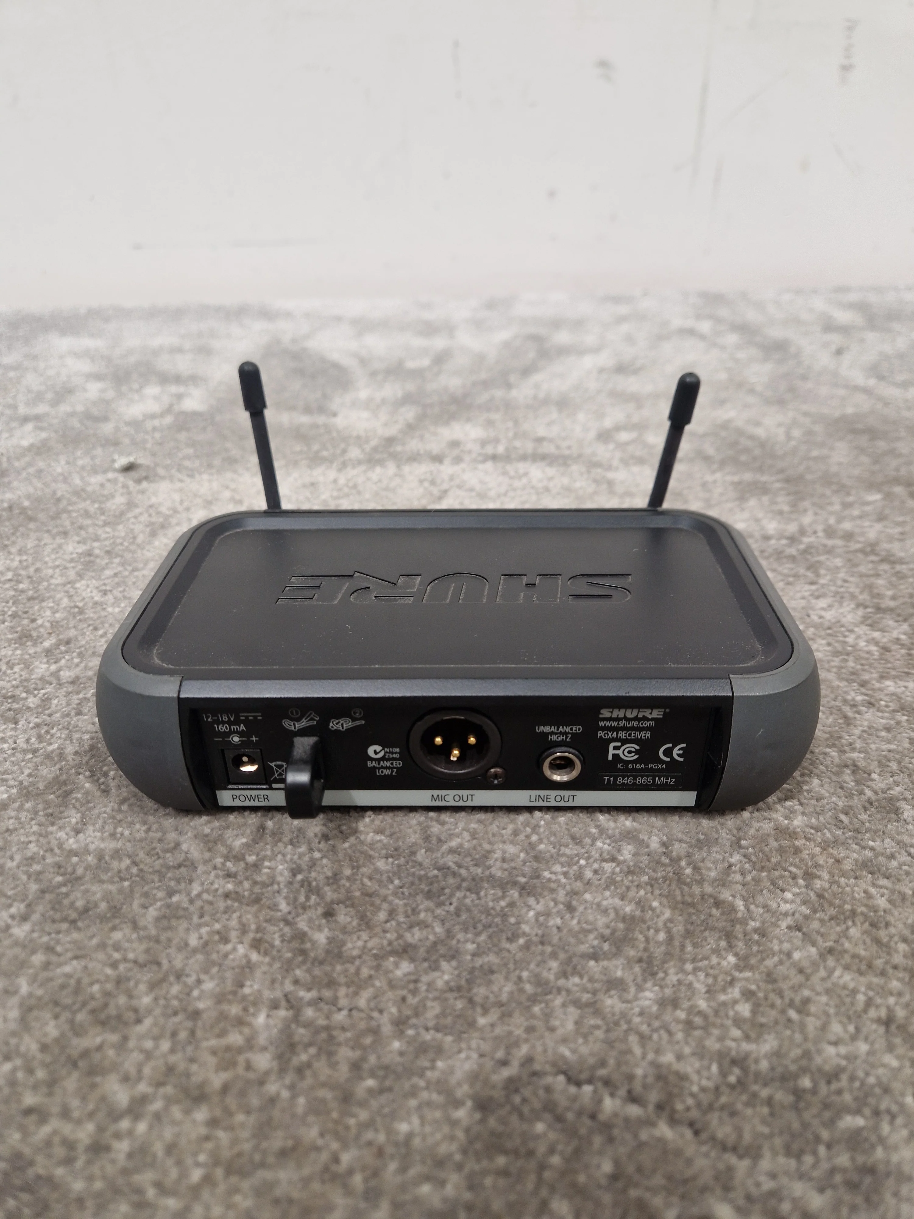 Shure Pgx4 Wireless Receiver - UHF Frequency, Diversity Operation - Excellent w/ Power Supply - Image 2