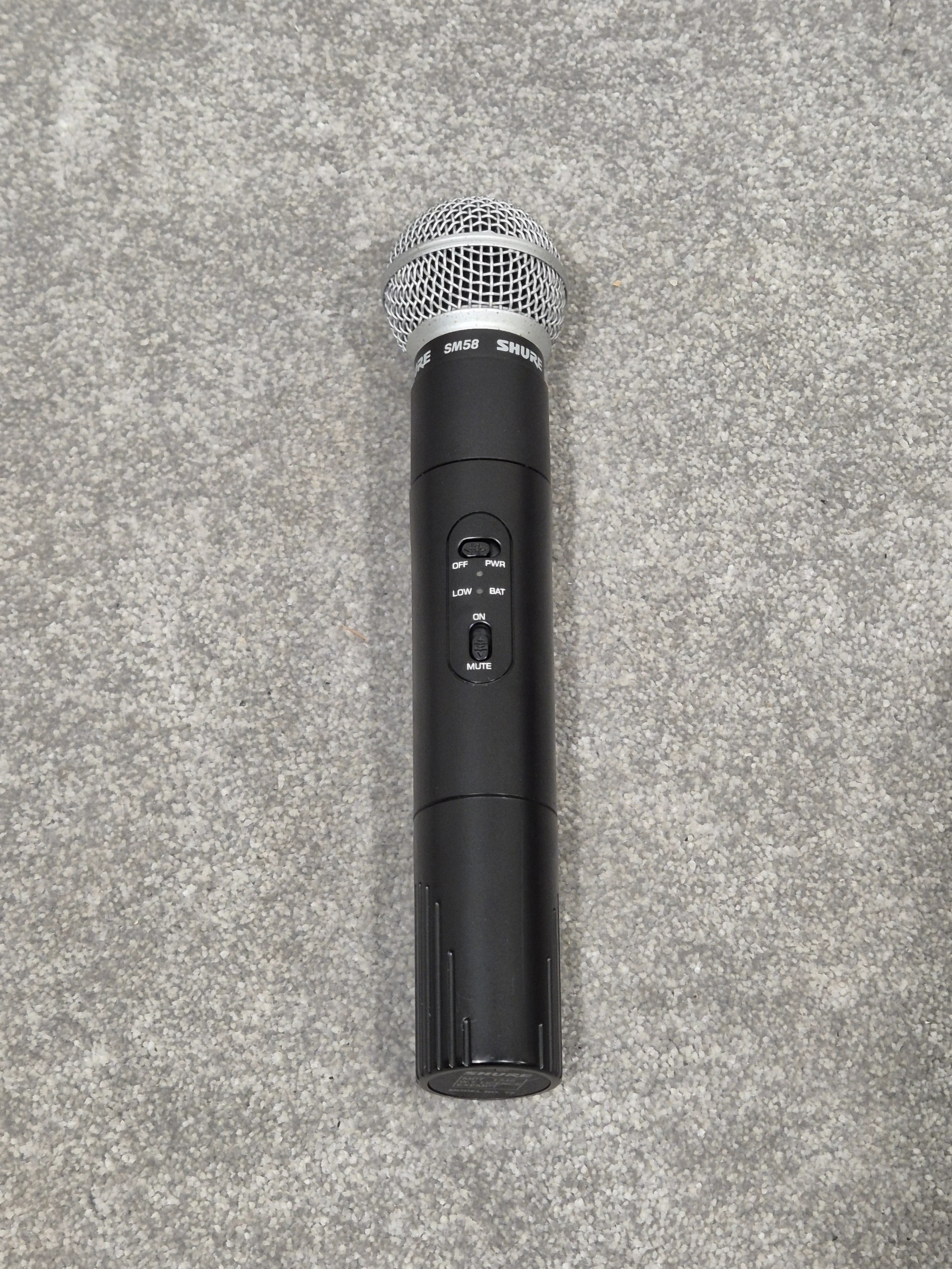 Shure T4N/SM58 - Wireless Handheld Microphone System w/ Case - Image 4