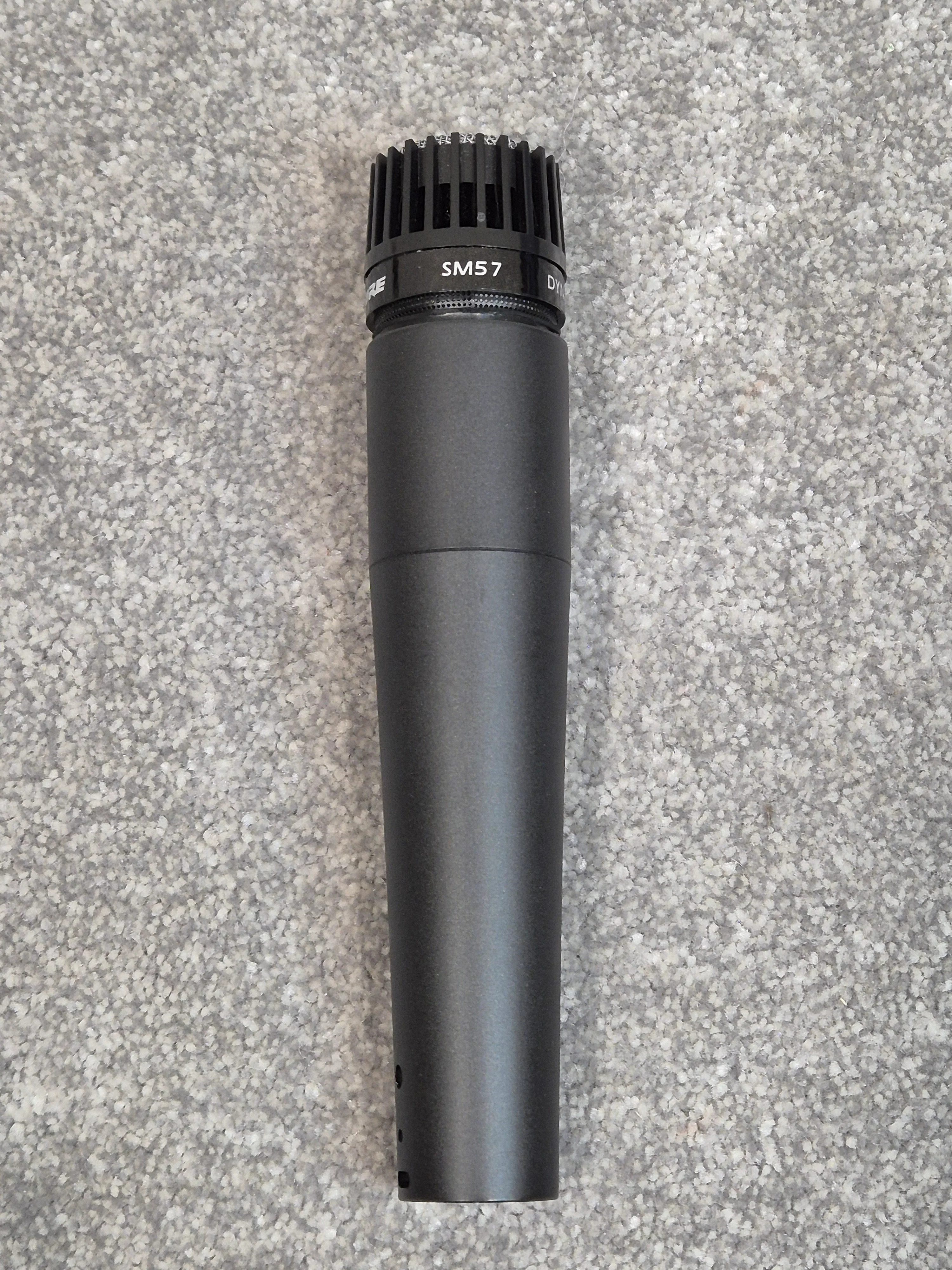 Shure SM57 - Low-Impedance Cardioid Dynamic Microphone w/ Case - Image 5