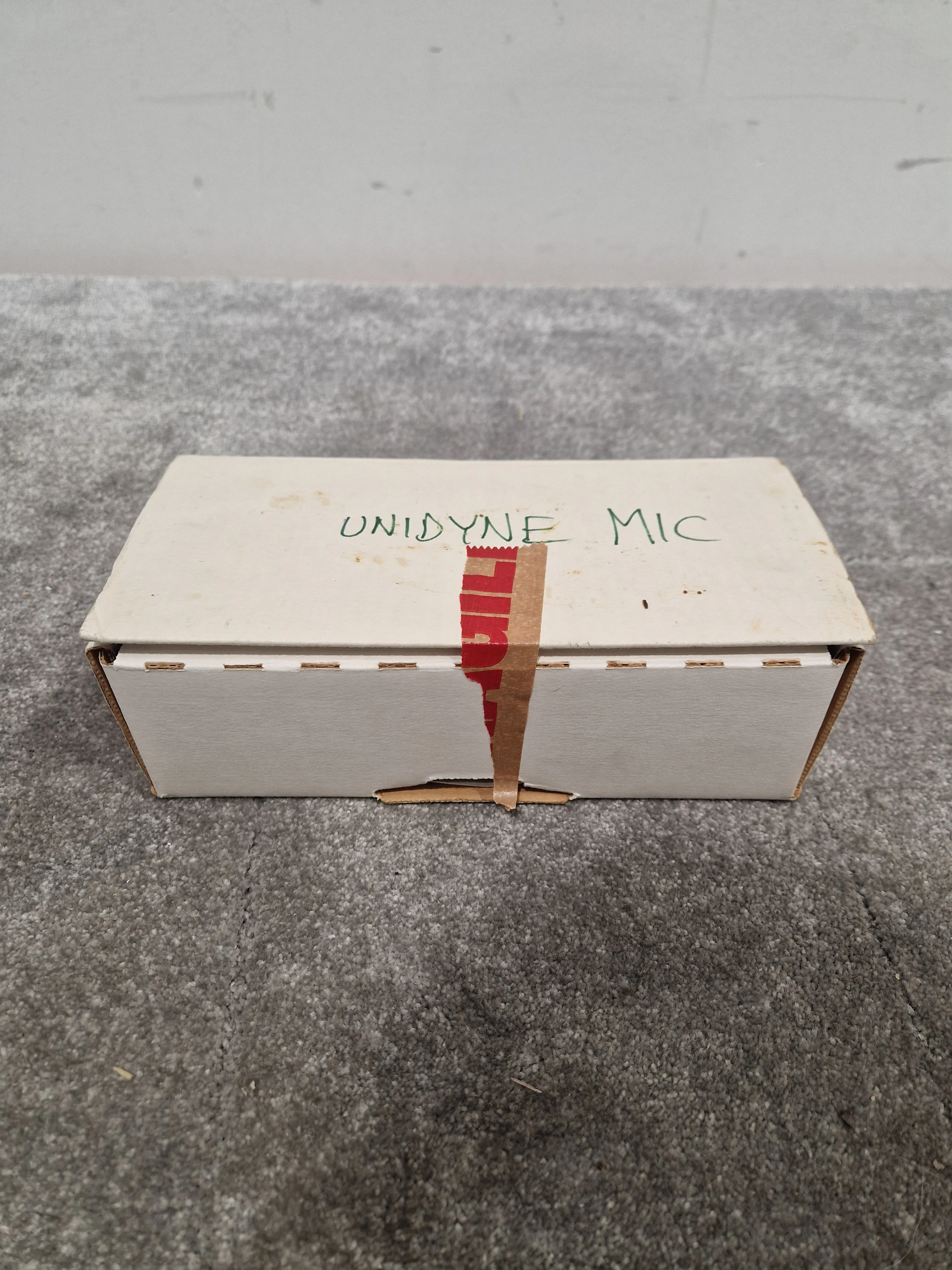 Shure SM58 Dynamic Vocal Microphone - Cardioid, Legendary Sound - Very Good w/ Original Box & Manuals - Image 2