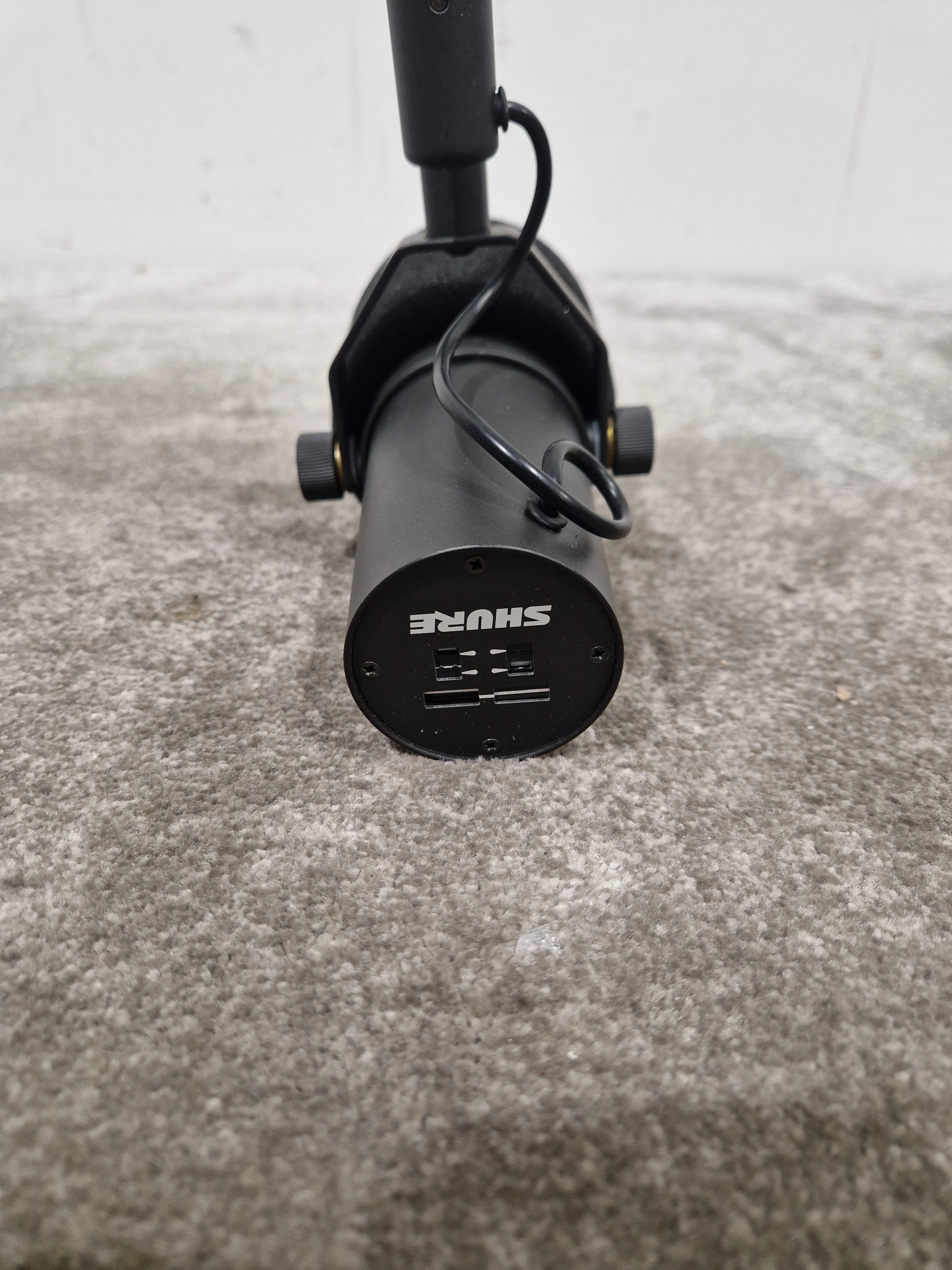 Shure SM7B Black - Dynamic Vocal Microphone - Excellent w/ Original Box - Image 7