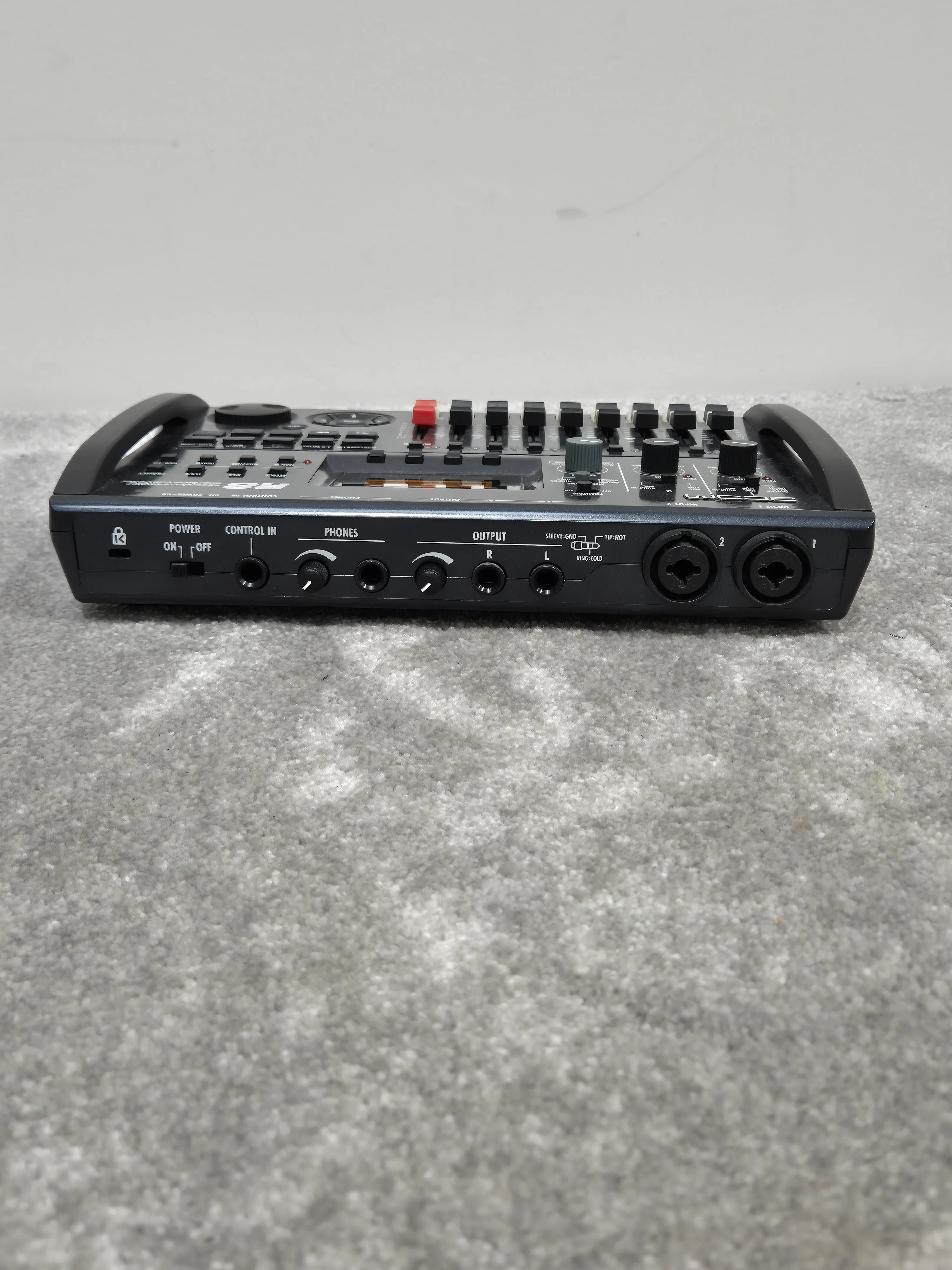 Zoom R8 - 8-Track SD Card Recorder w/ Case - Image 6