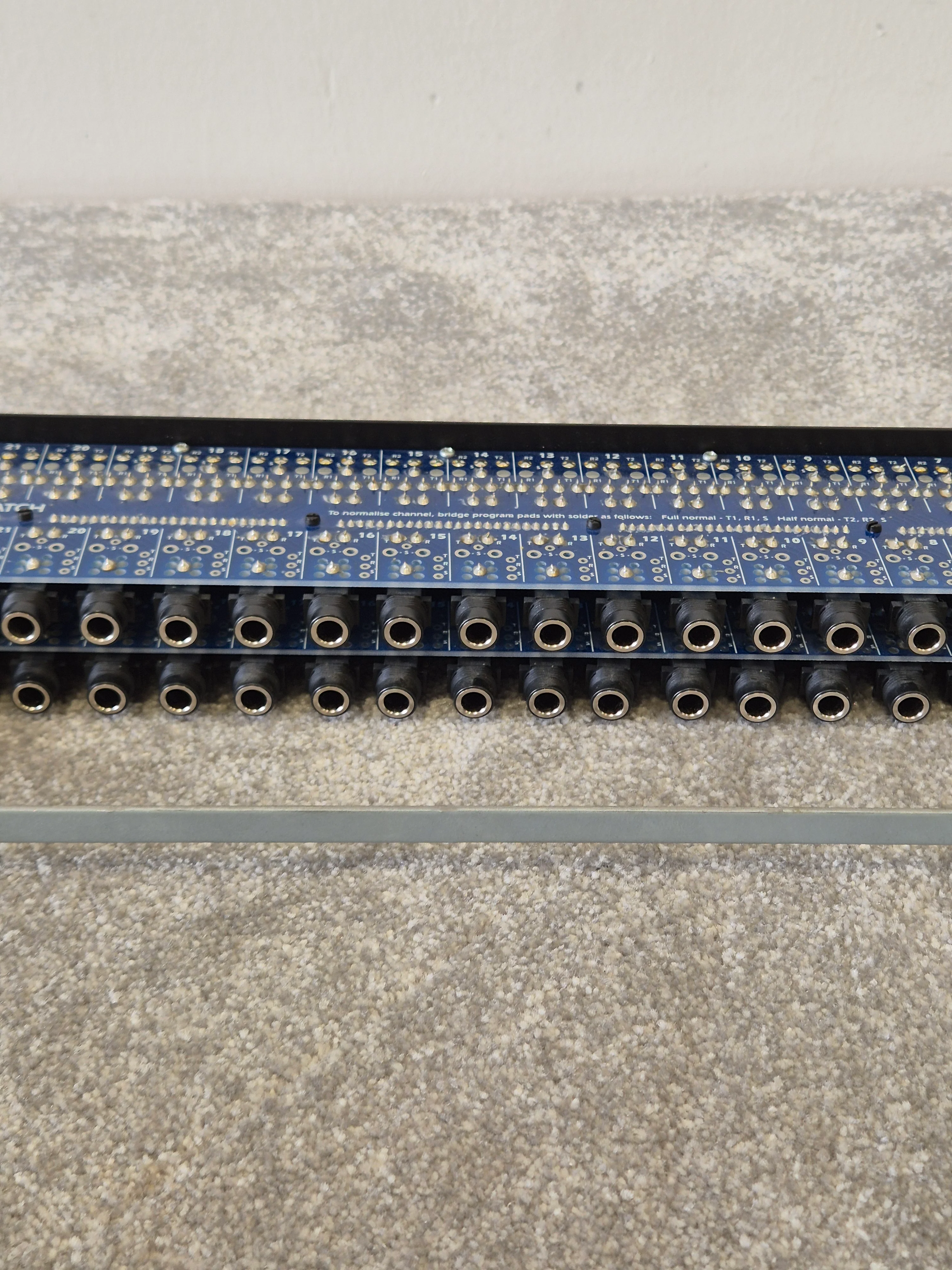 Signex CPJ48 Isopatch Jack - 48-Point Patch Bay - Very Good - Image 10