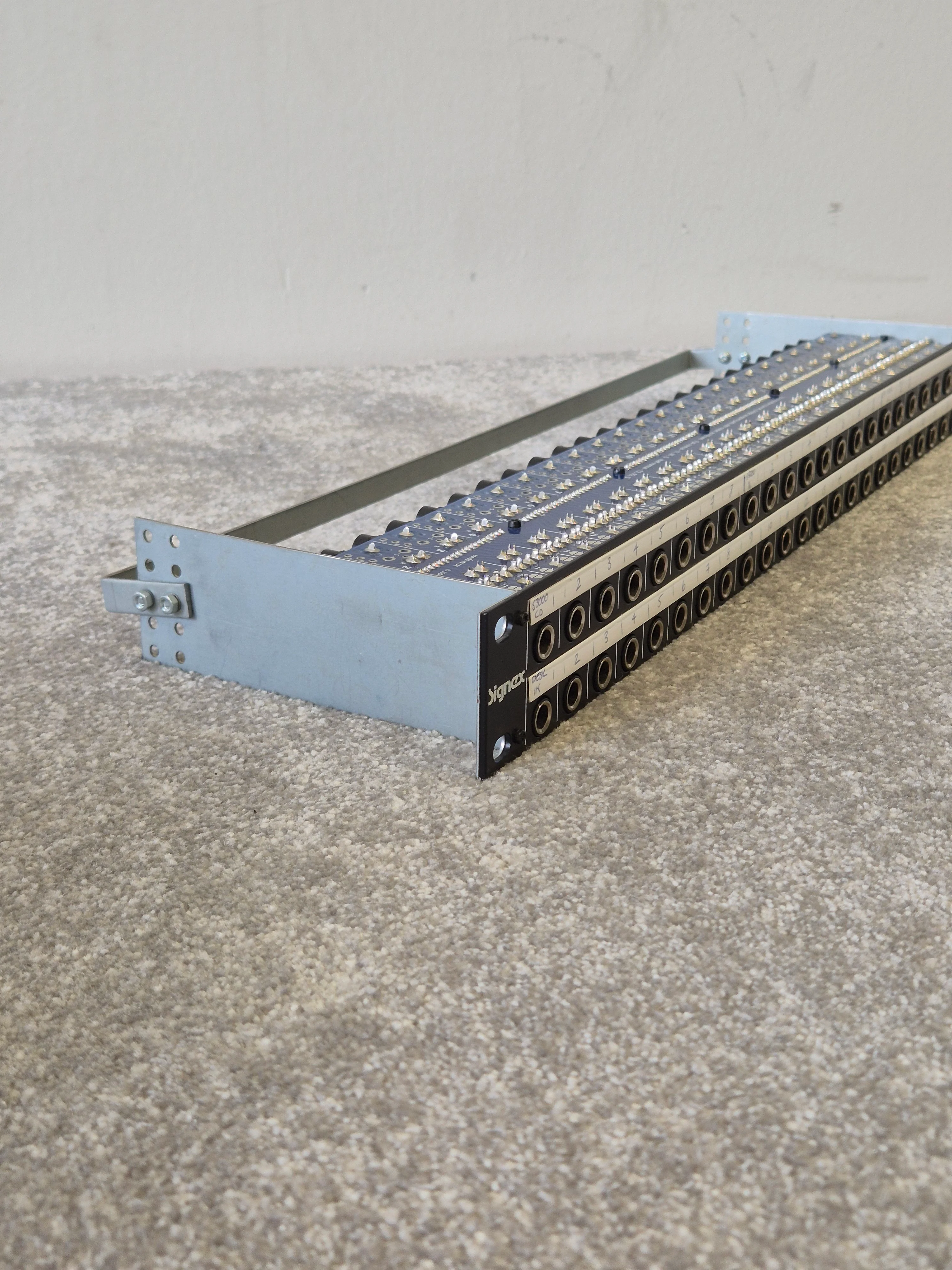 Signex CPJ48 Isopatch Jack - 48-Point Patch Bay - Very Good - Image 5