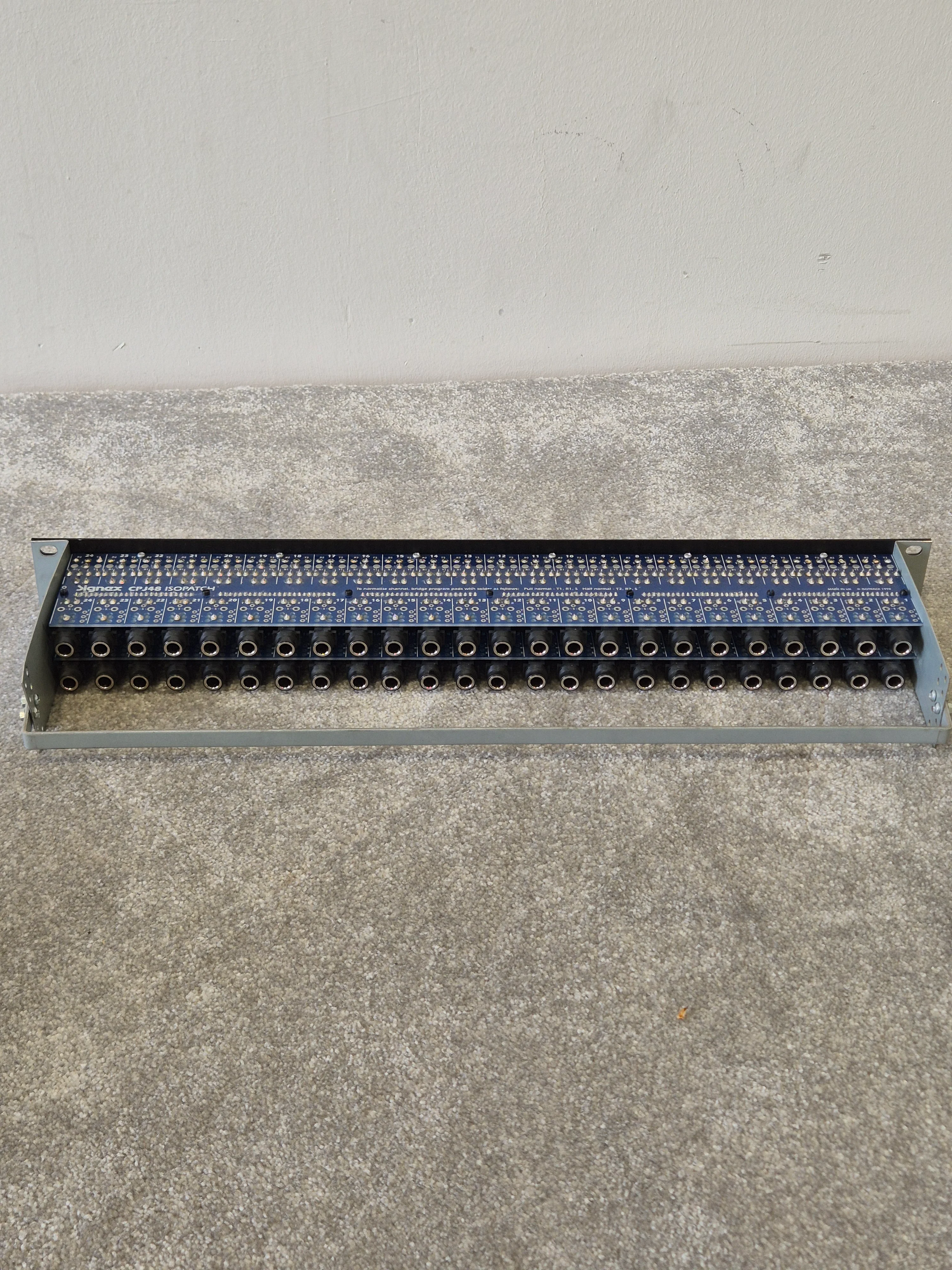 Signex CPJ48 Isopatch Jack - 48-Point Patch Bay - Very Good - Image 7