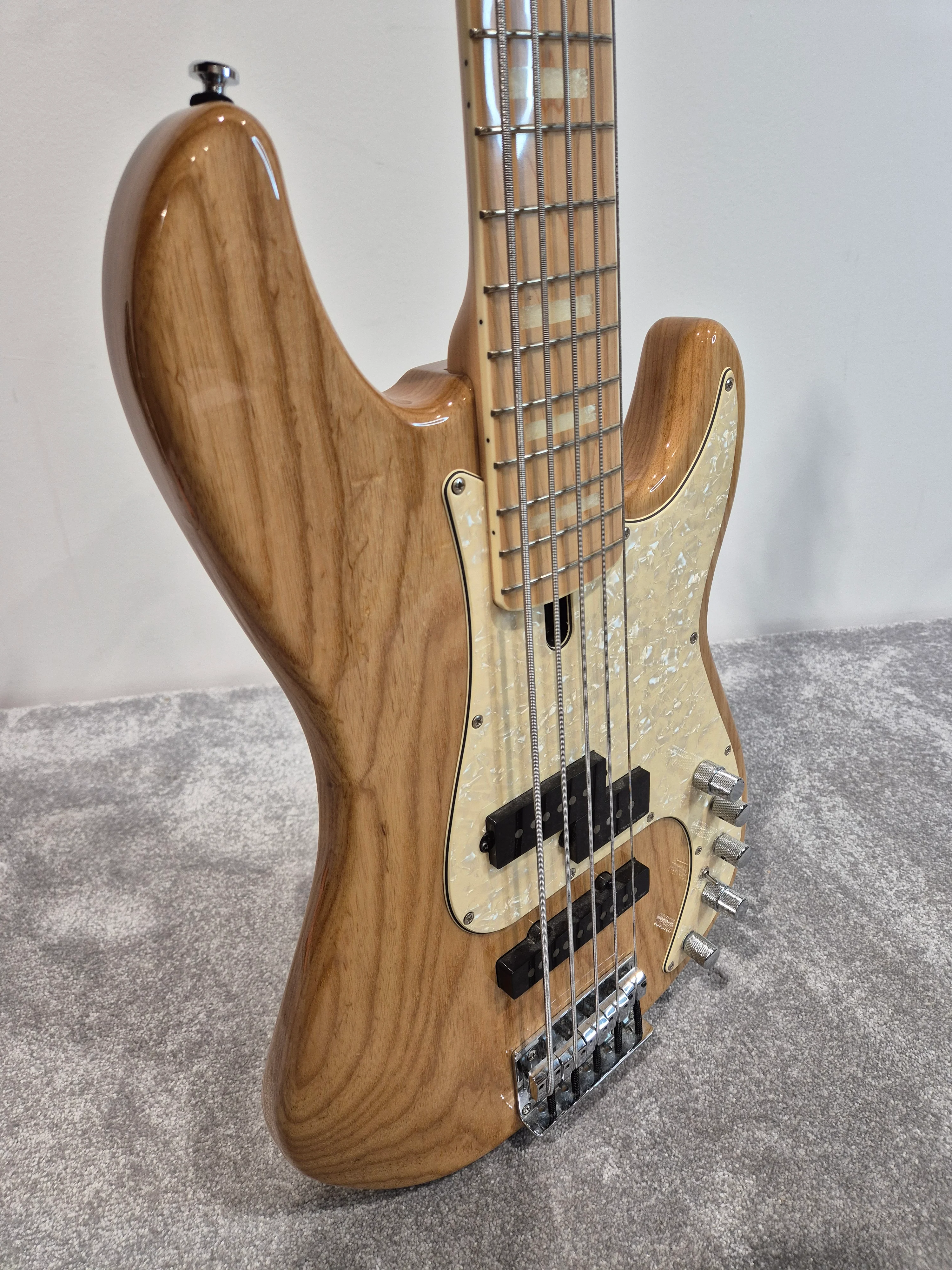 Sire Marcus Miller P7 - 5 String Bass Guitar w/ Hard Case - Image 10