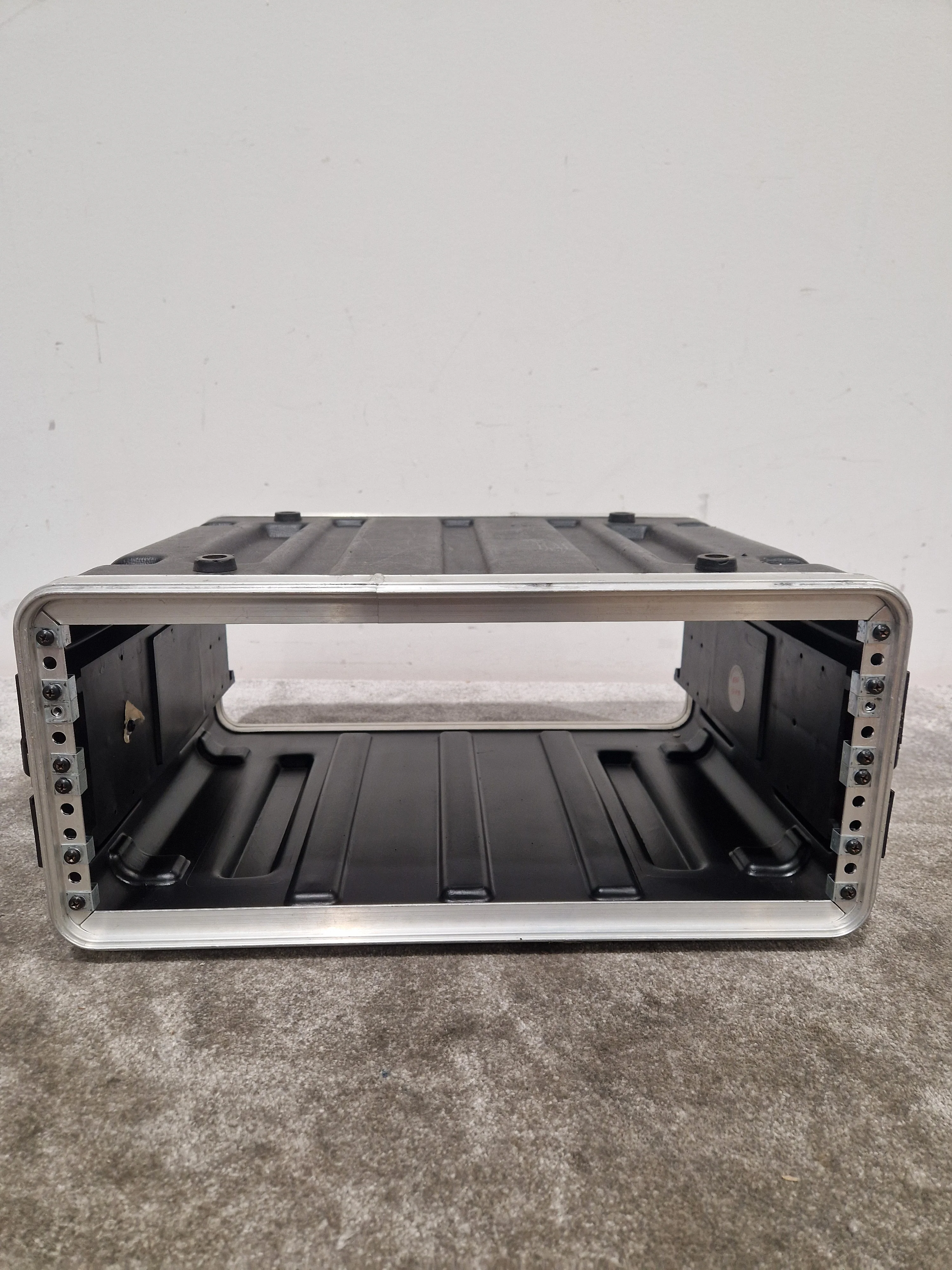 SKB Double Ended Rack Case 39x47x20  - Flight Case - Black - Good - Image 3