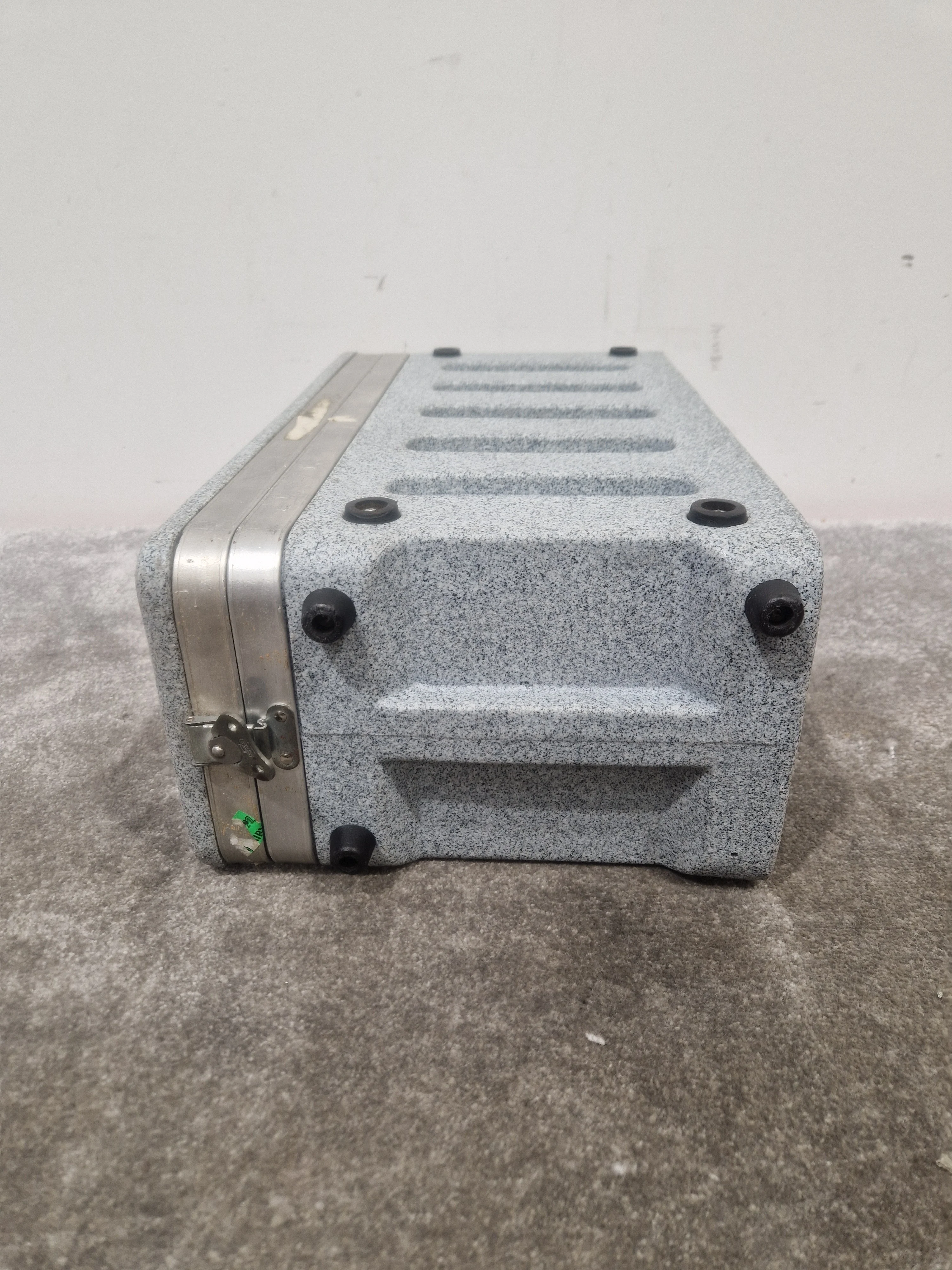 Skb Flight Case - Heavy-Duty Protection, Durable - Good - Image 2