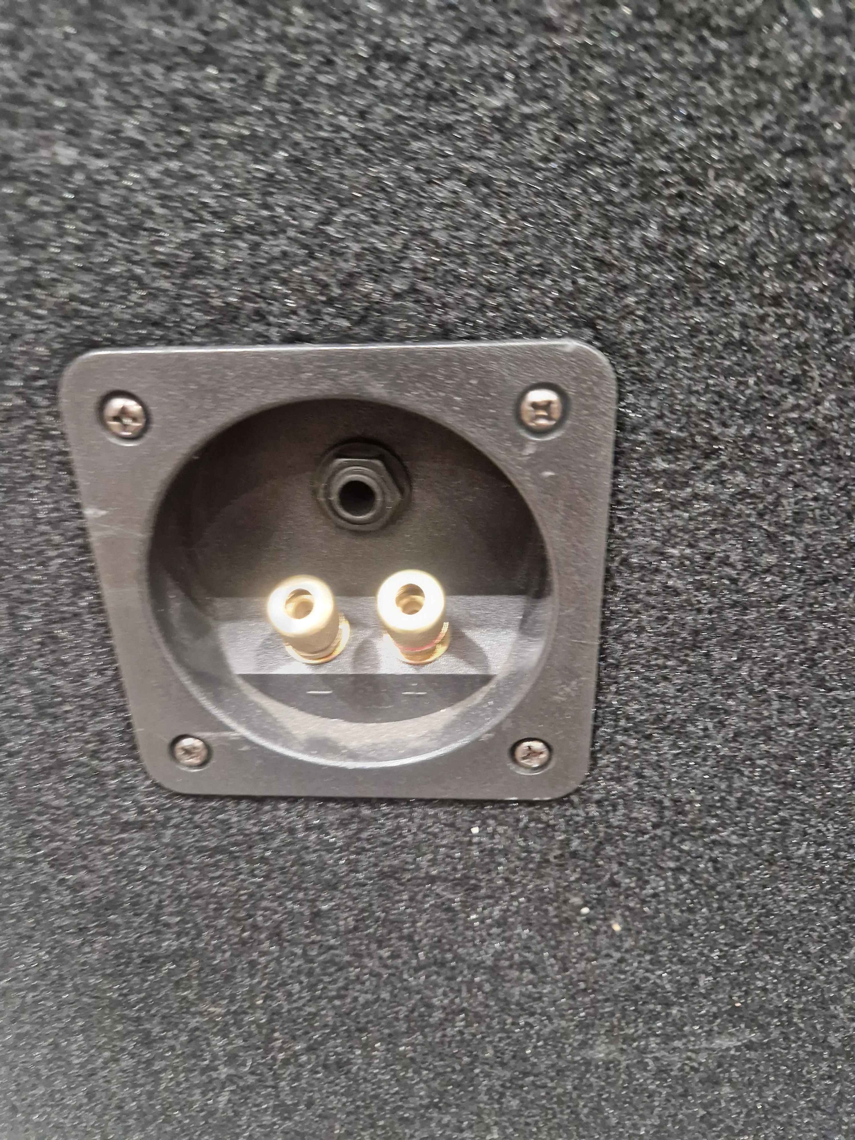 Skytec 200 Watt Speakers Pair - Passive Speakers, 2-Way System - Excellent - Image 7