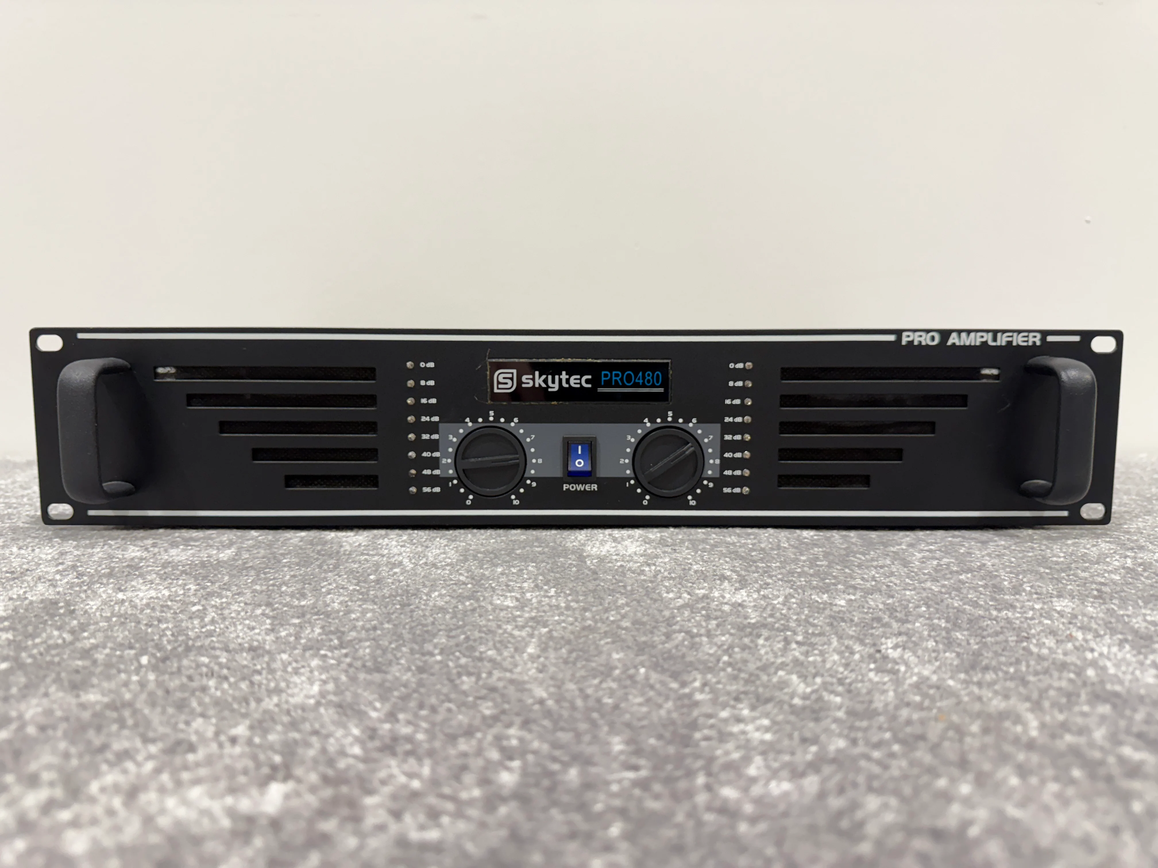 Skytec Pro-480 Stereo Power Rack Mounted Amplifier - Black - Image 5