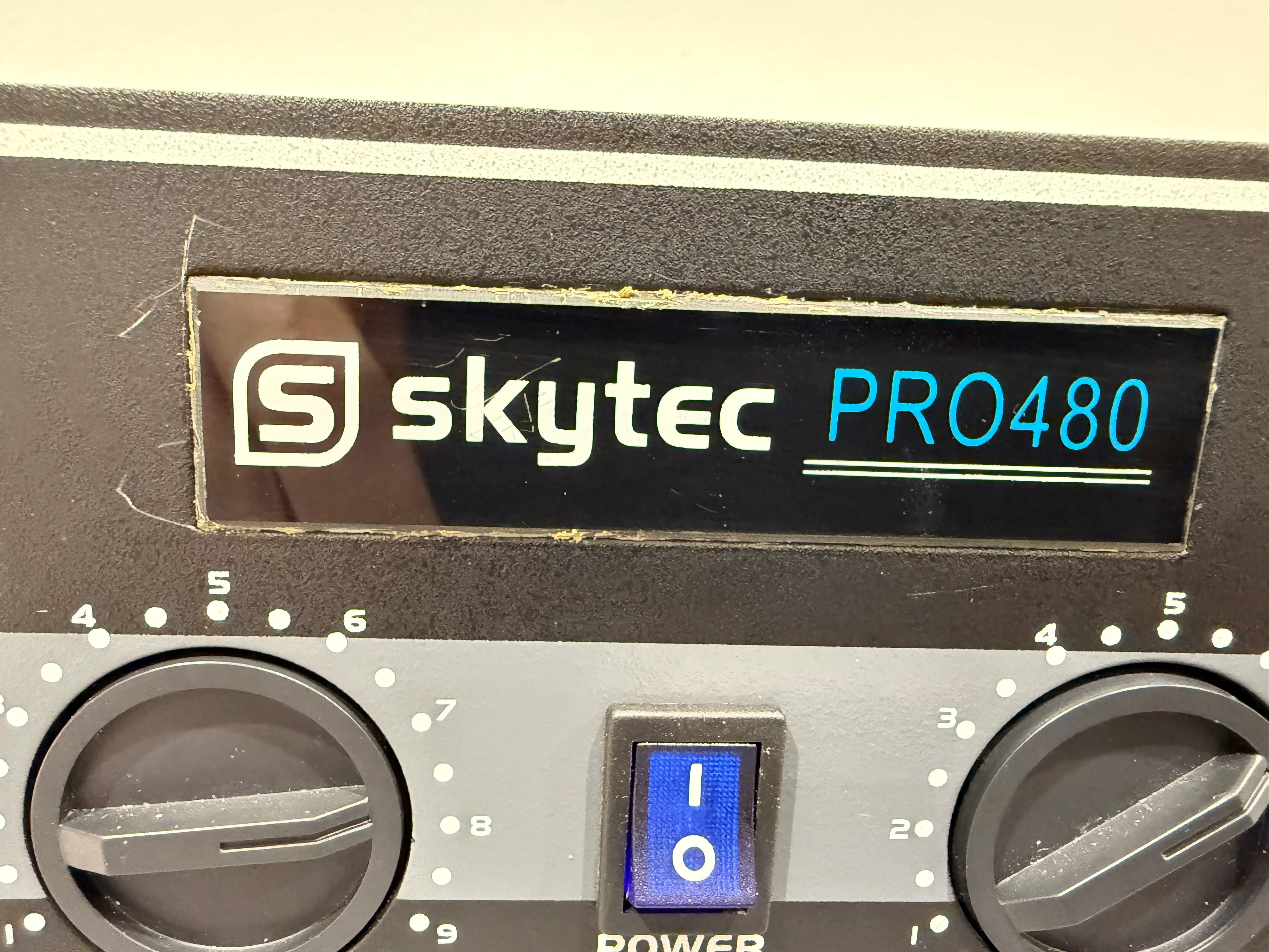 Skytec Pro-480 Stereo Power Rack Mounted Amplifier - Black - Image 7