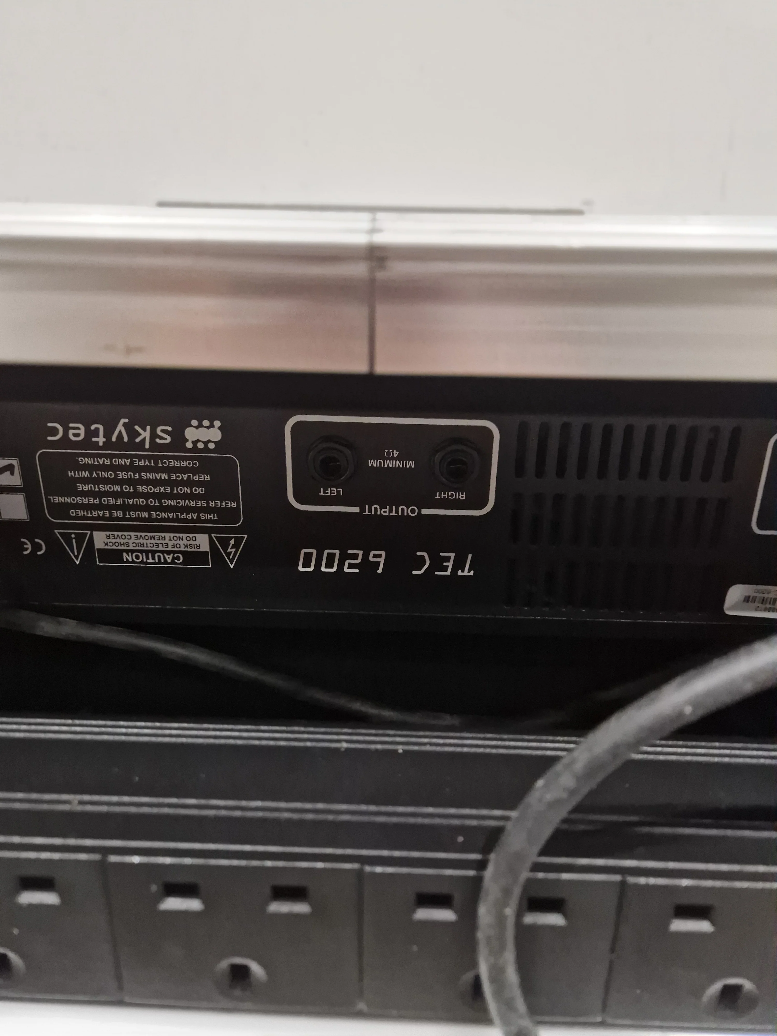Skytec TEC 6200 - Power Amplifier - 2 x 100W - Black - Power Amplifiers - Spares or Repair - Image 2