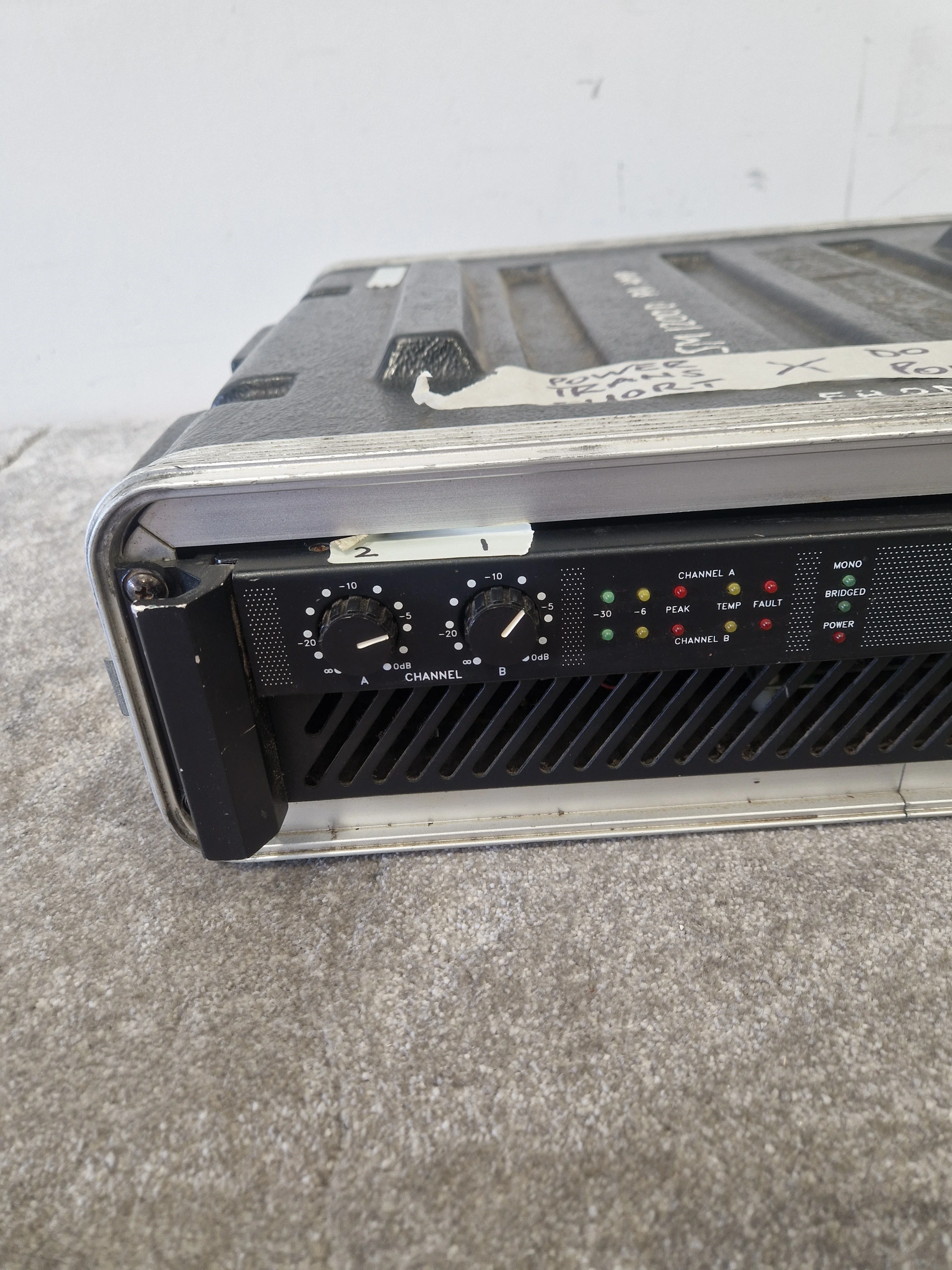 Studiomaster SM 1200D PA Amp - 2400W Power, Class D - Spares or Repair w/ Hard Case - Image 4
