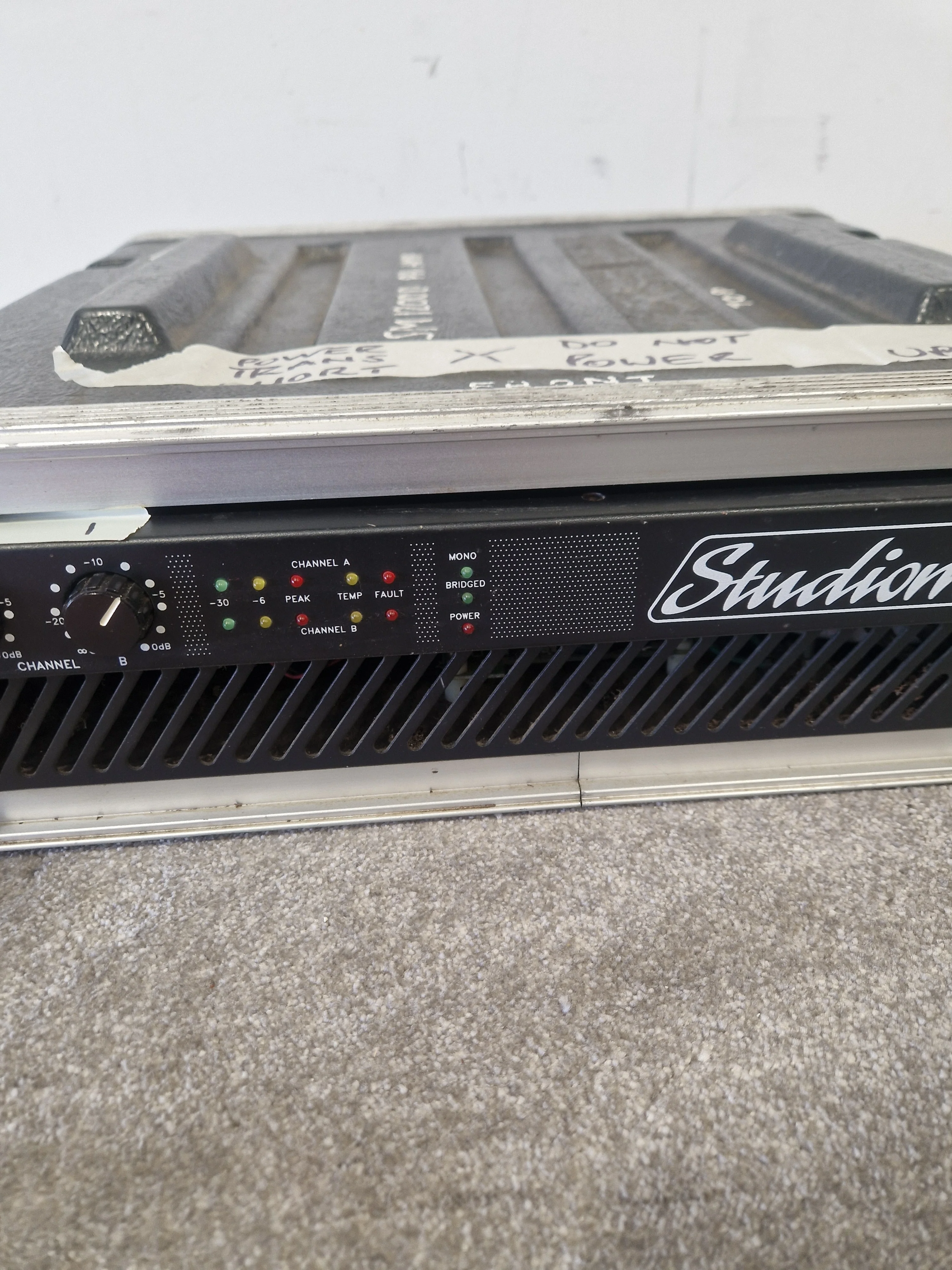Studiomaster SM 1200D PA Amp - 2400W Power, Class D - Spares or Repair w/ Hard Case - Image 5