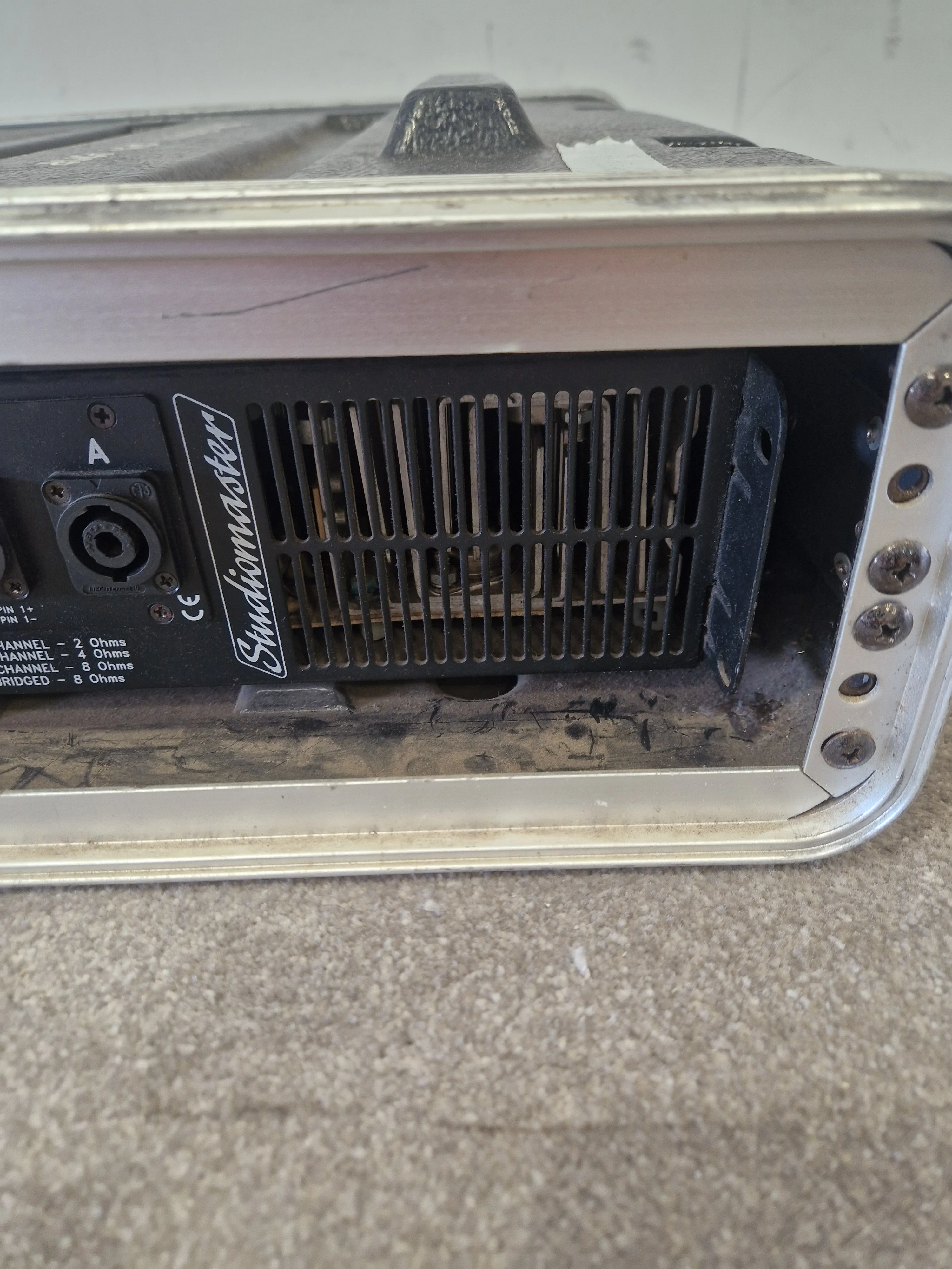 Studiomaster SM 1200D PA Amp - 2400W Power, Class D - Spares or Repair w/ Hard Case - Image 8