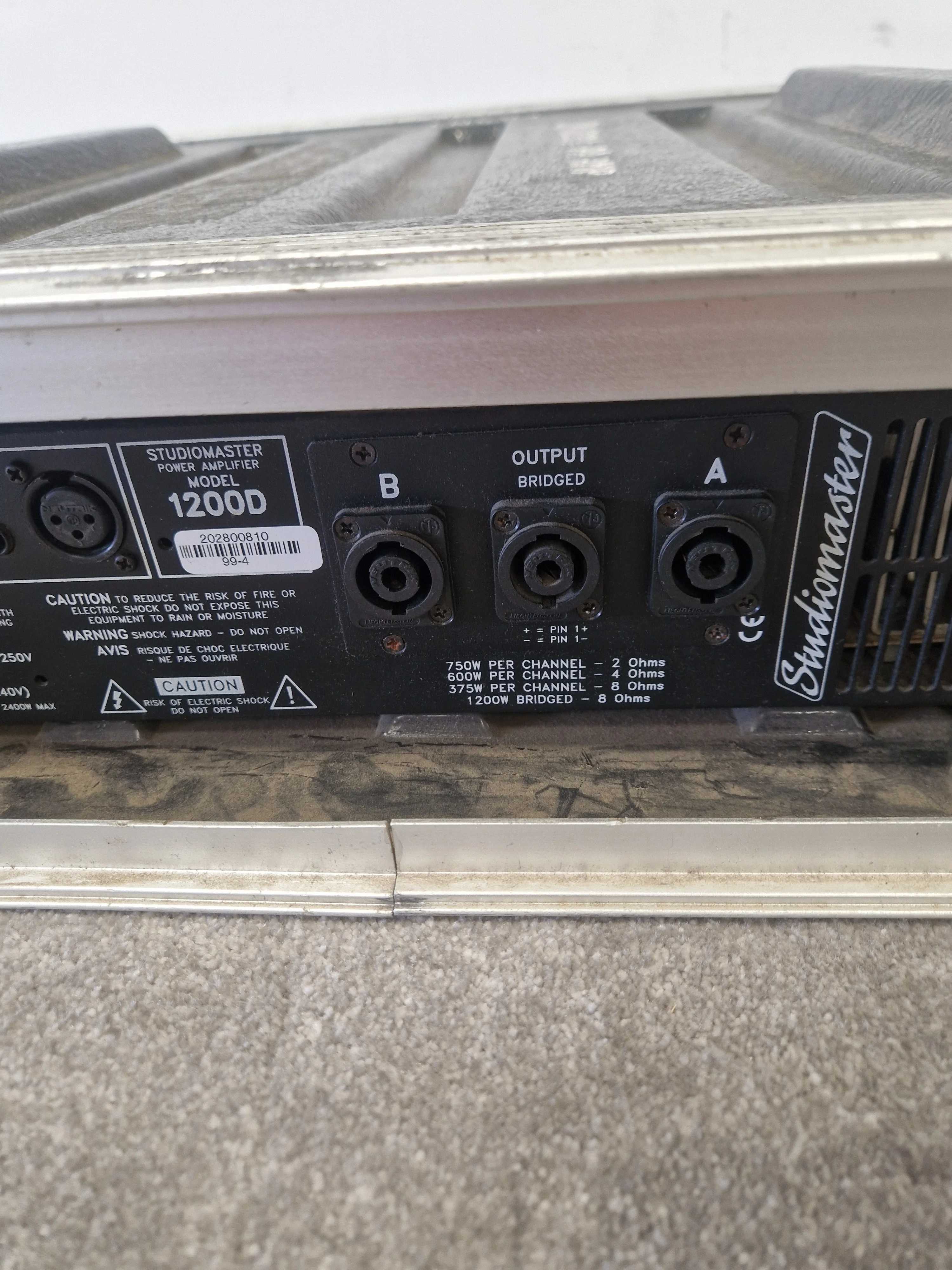 Studiomaster SM 1200D PA Amp - 2400W Power, Class D - Spares or Repair w/ Hard Case - Image 9