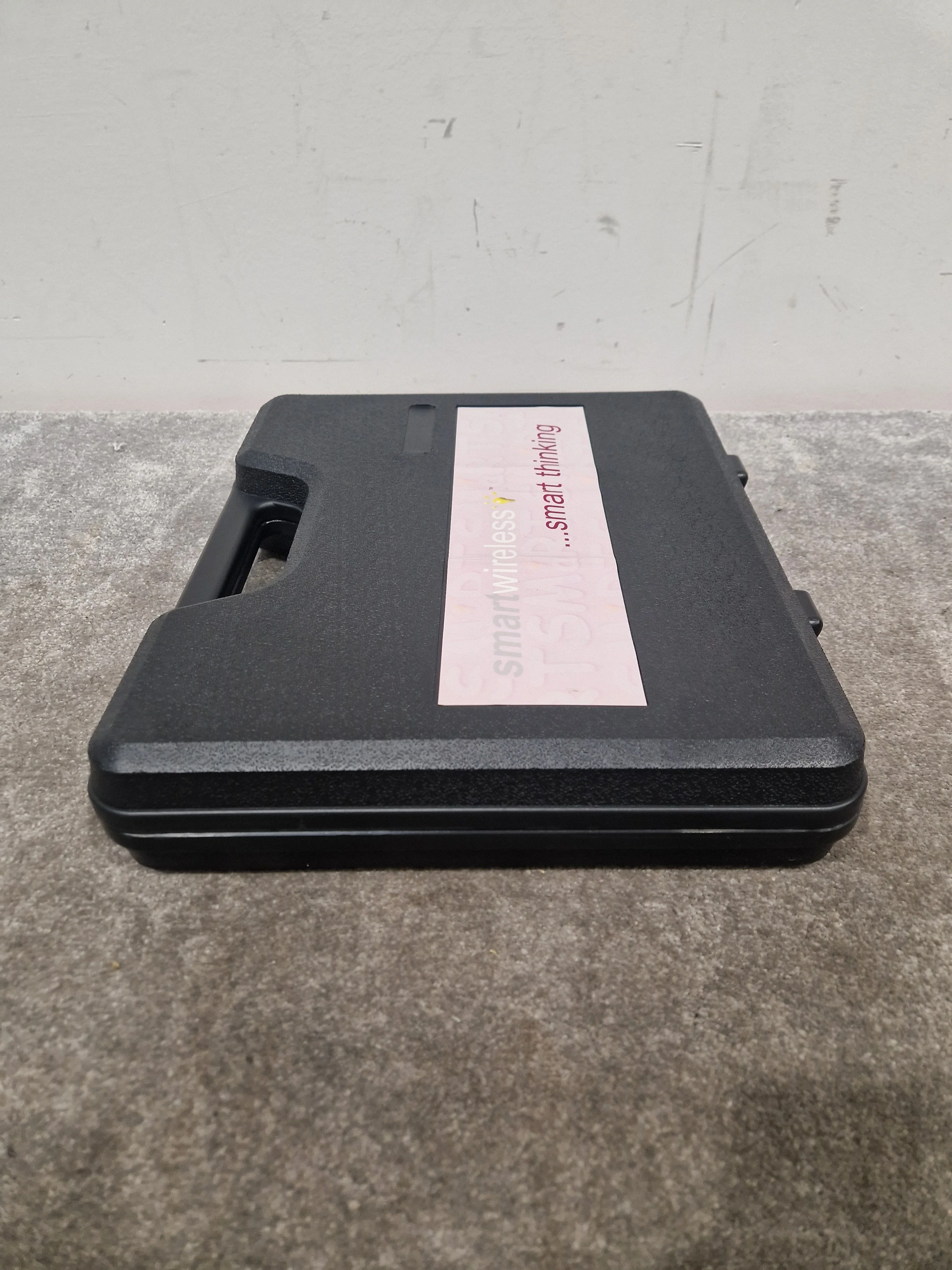 Smartwireless Plastic Flight Case Protective Case - Lightweight Design, Durable Construction - Excellent - Image 3