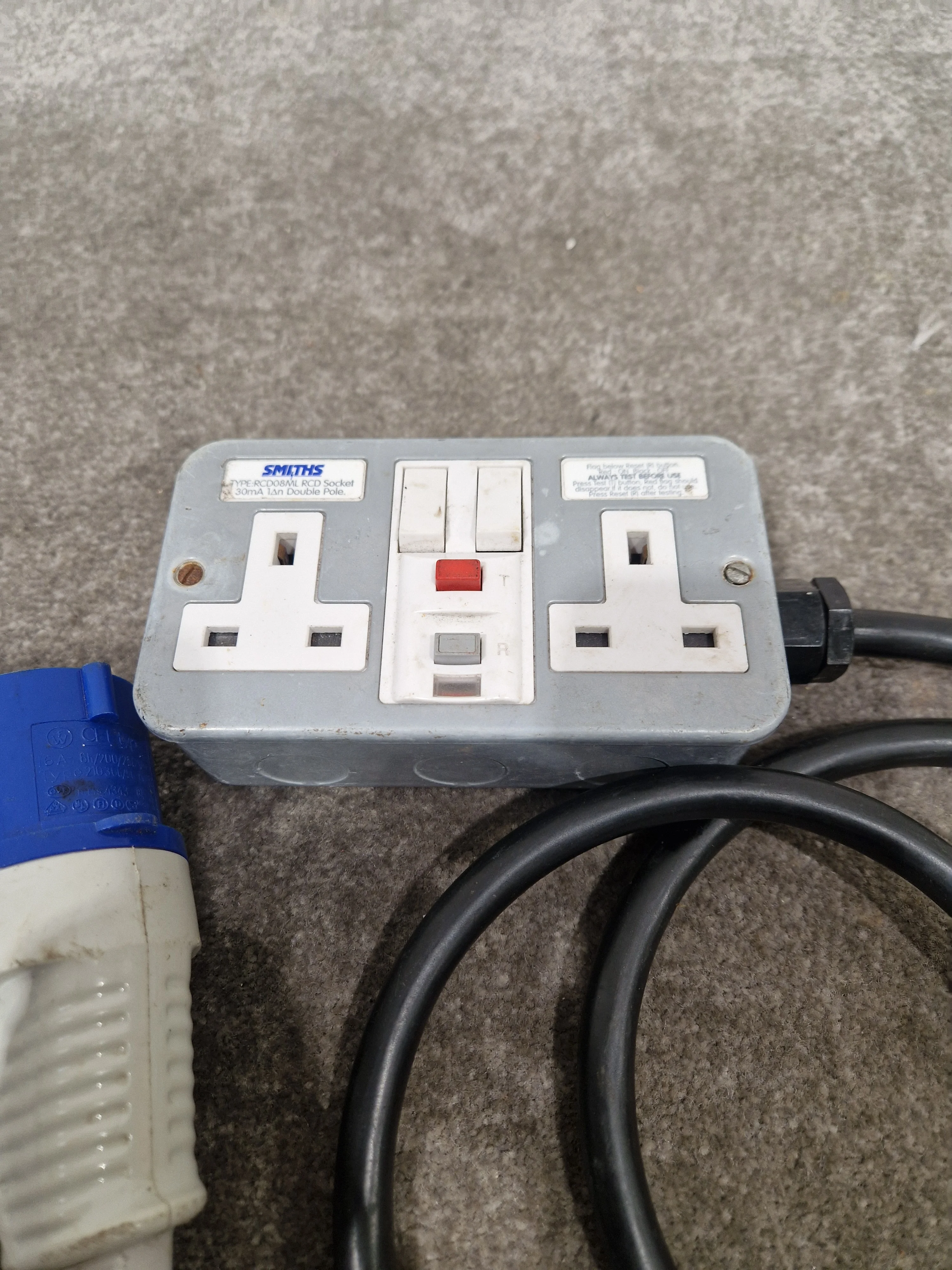 Smiths RCDO8ML RCD Socket - Residual Current Protection - Good - Image 2