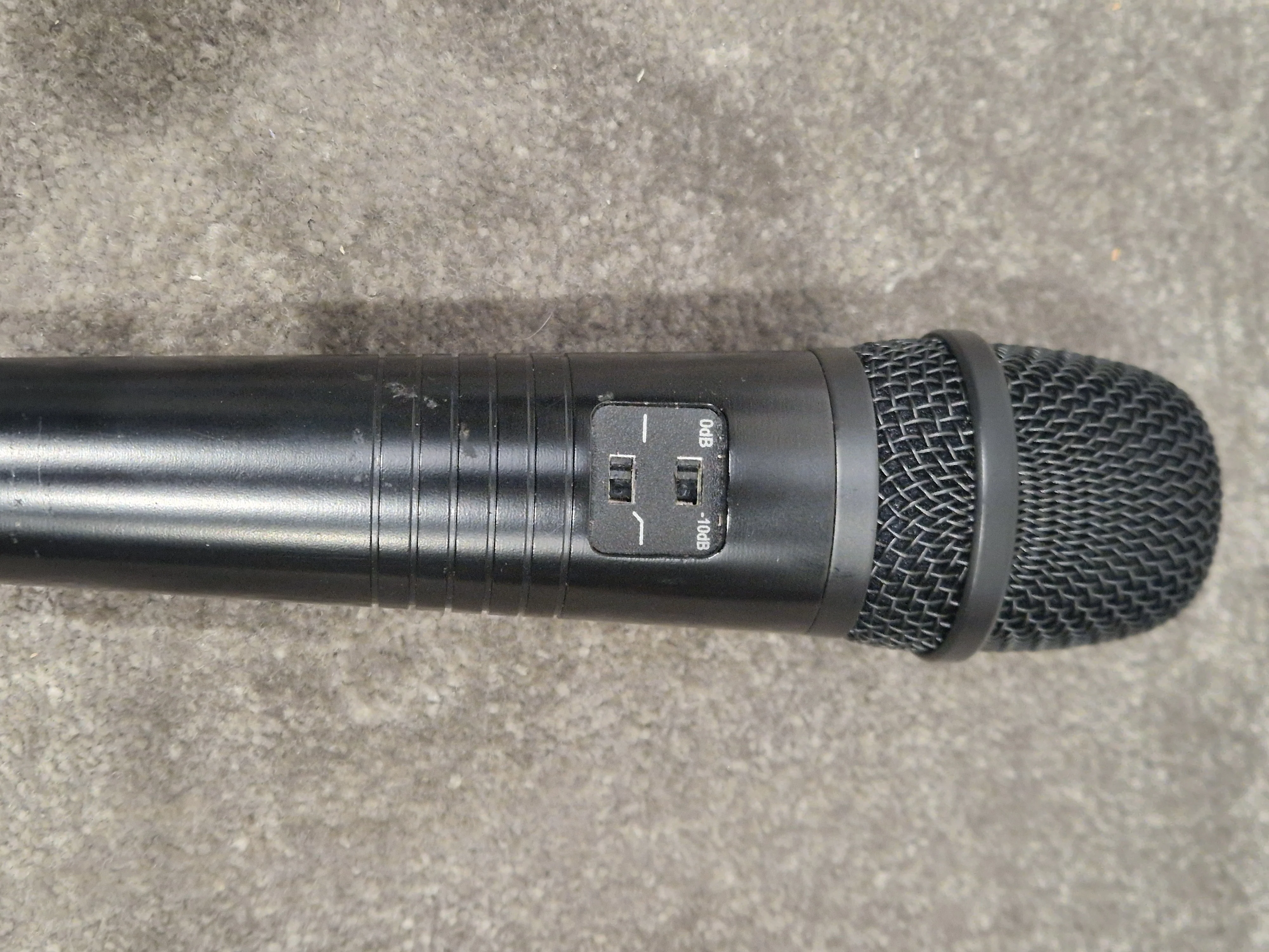 Sontronics STC-6 Condenser Microphone - Cardioid Pattern, Gold Sputtered Diaphragm - Excellent w/ Hard Case & Mic holder - Image 10