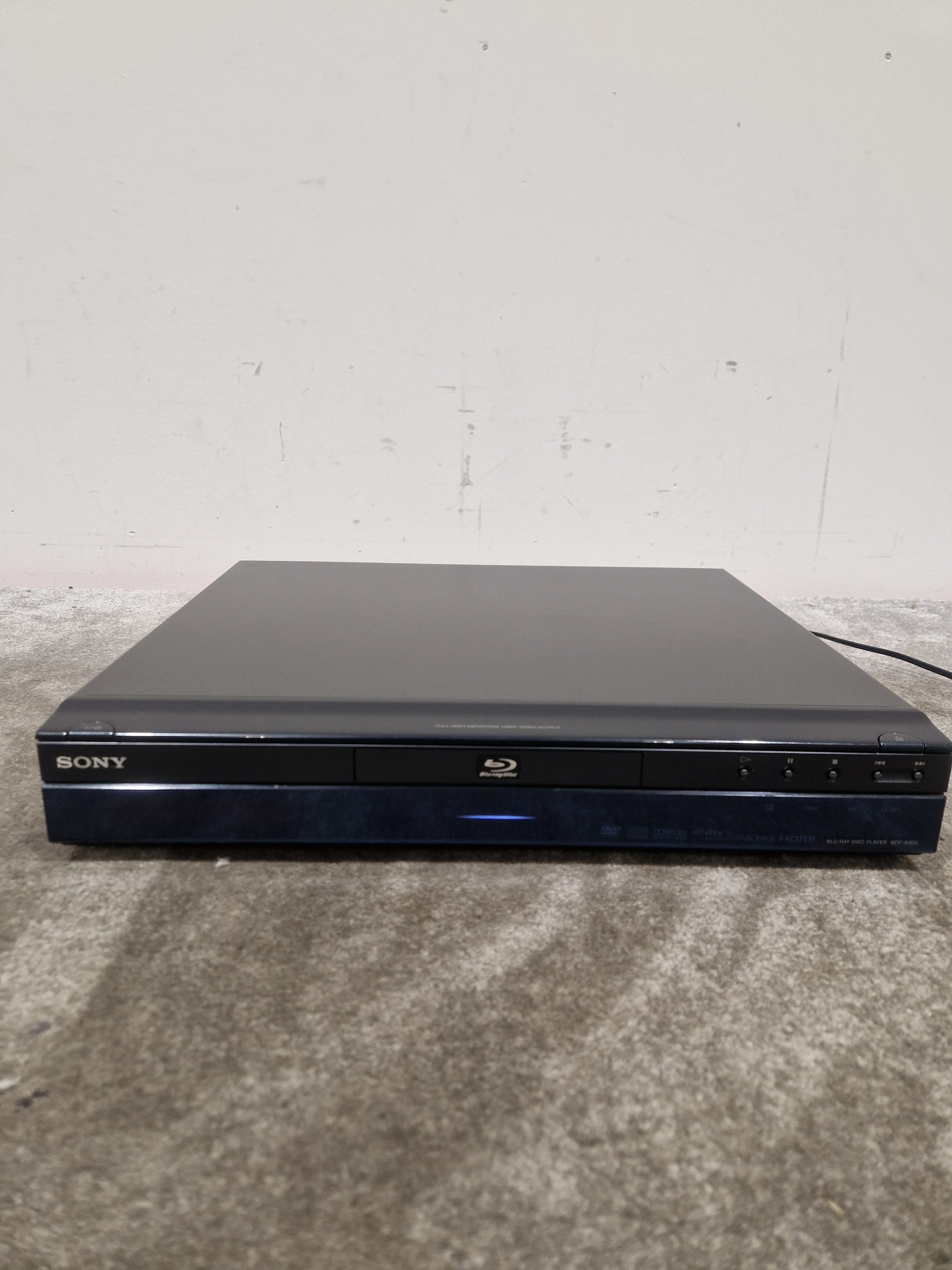 Sony BDP-S300 - DVD Player - Black – Blu-ray Player - Excellent w/ remote - Image 2