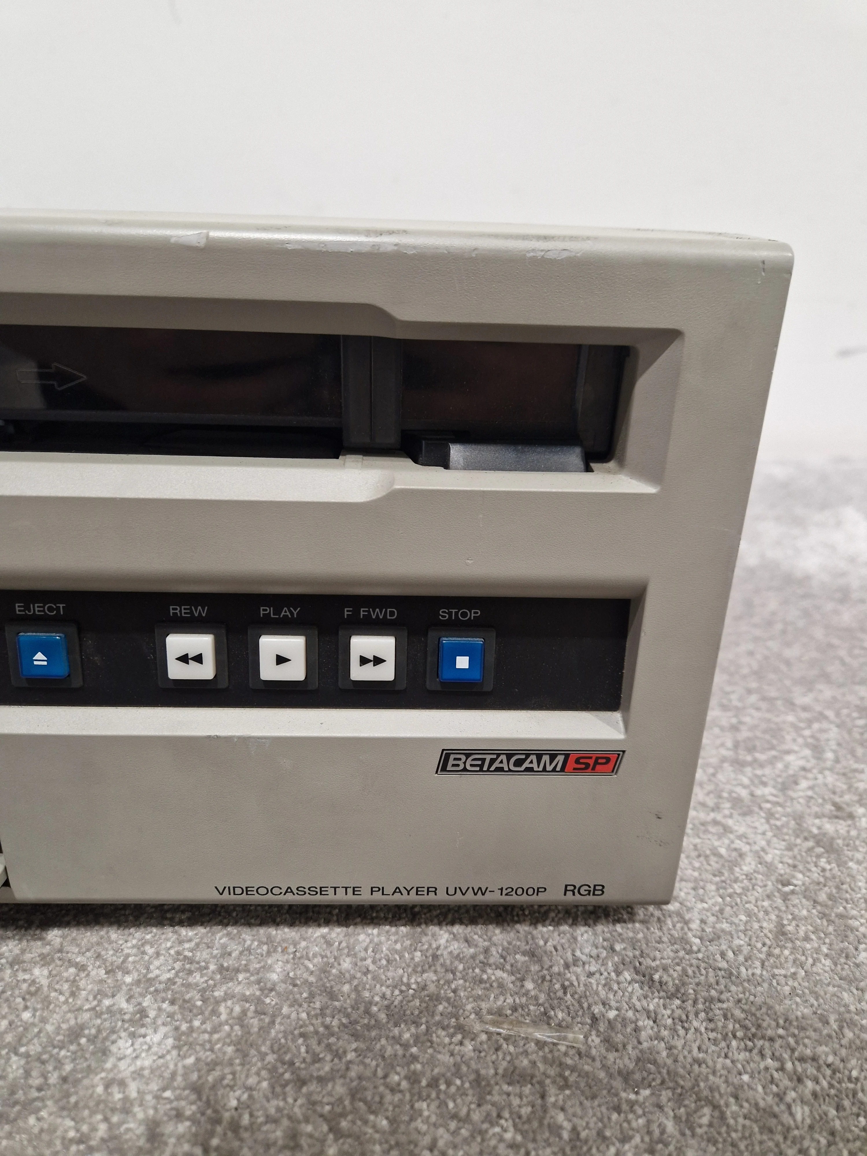 Sony Betacam SP Video Cassette Player - UVW-1200p RGB - Professional Video Deck, RGB Output - Good - Image 3