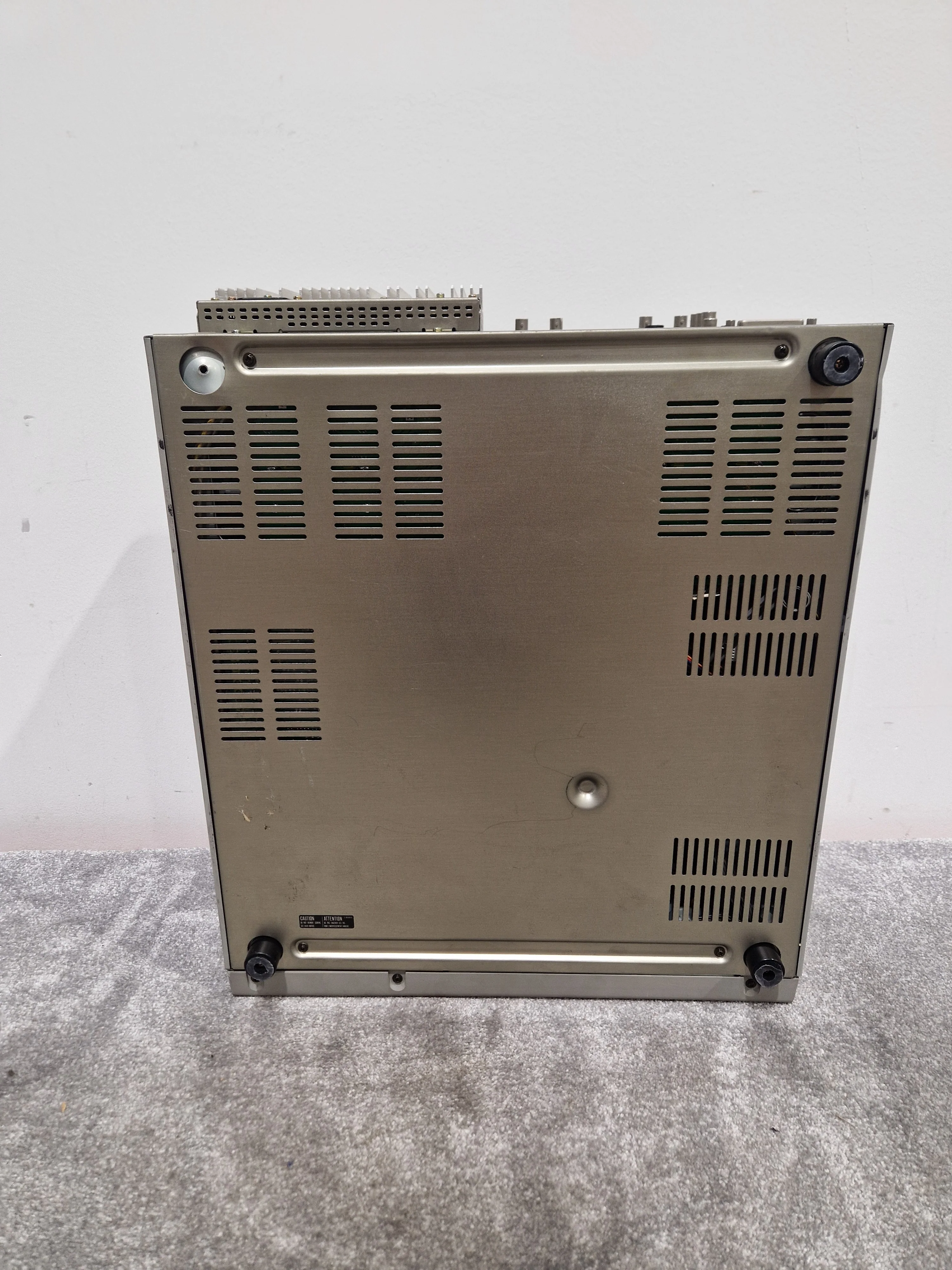 Sony Betacam SP Video Cassette Player - UVW-1200p RGB - Professional Video Deck, RGB Output - Good - Image 9