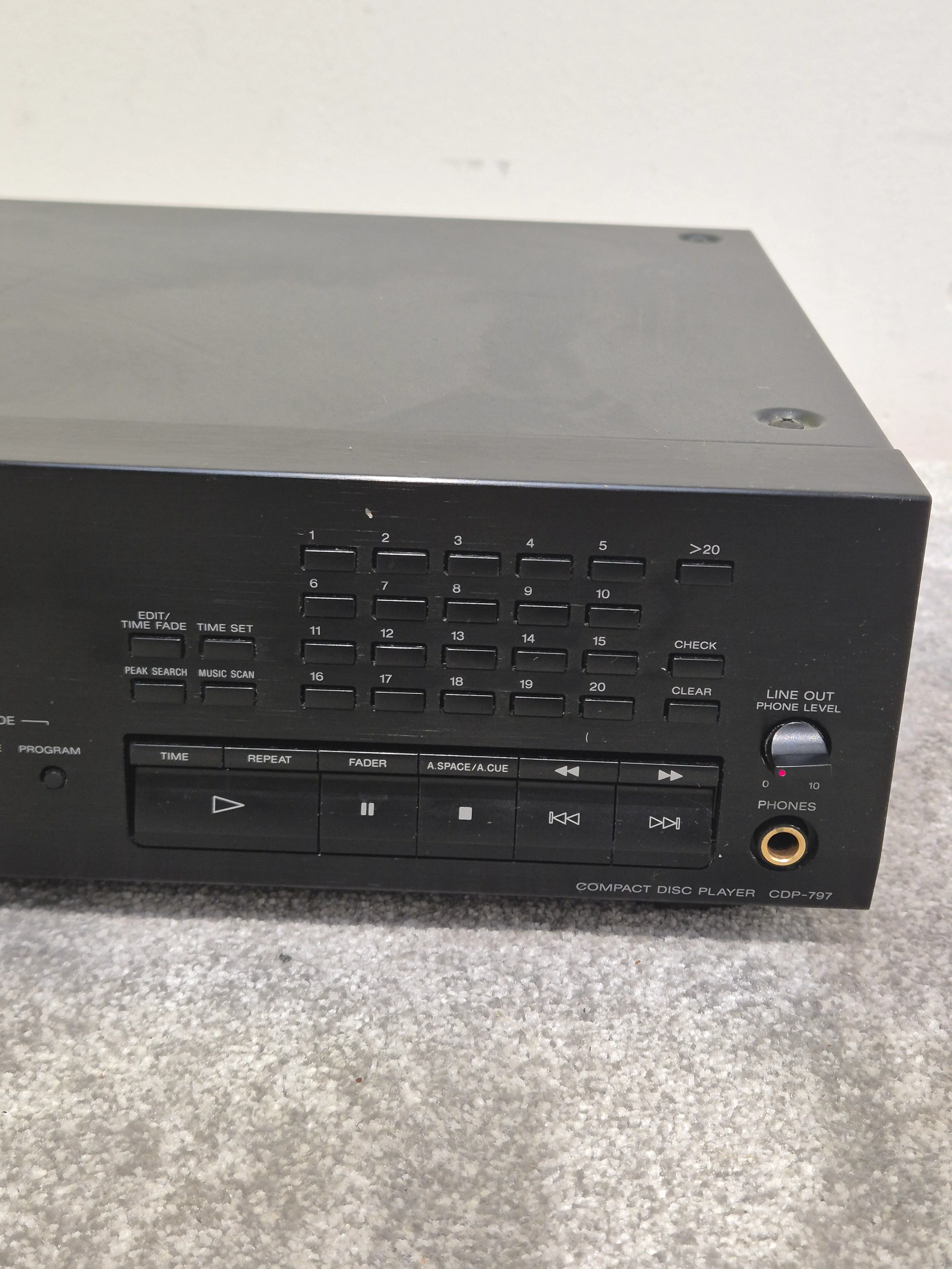 Sony CDP 797 - High Fidelity CD Player - Excellent - Image 3