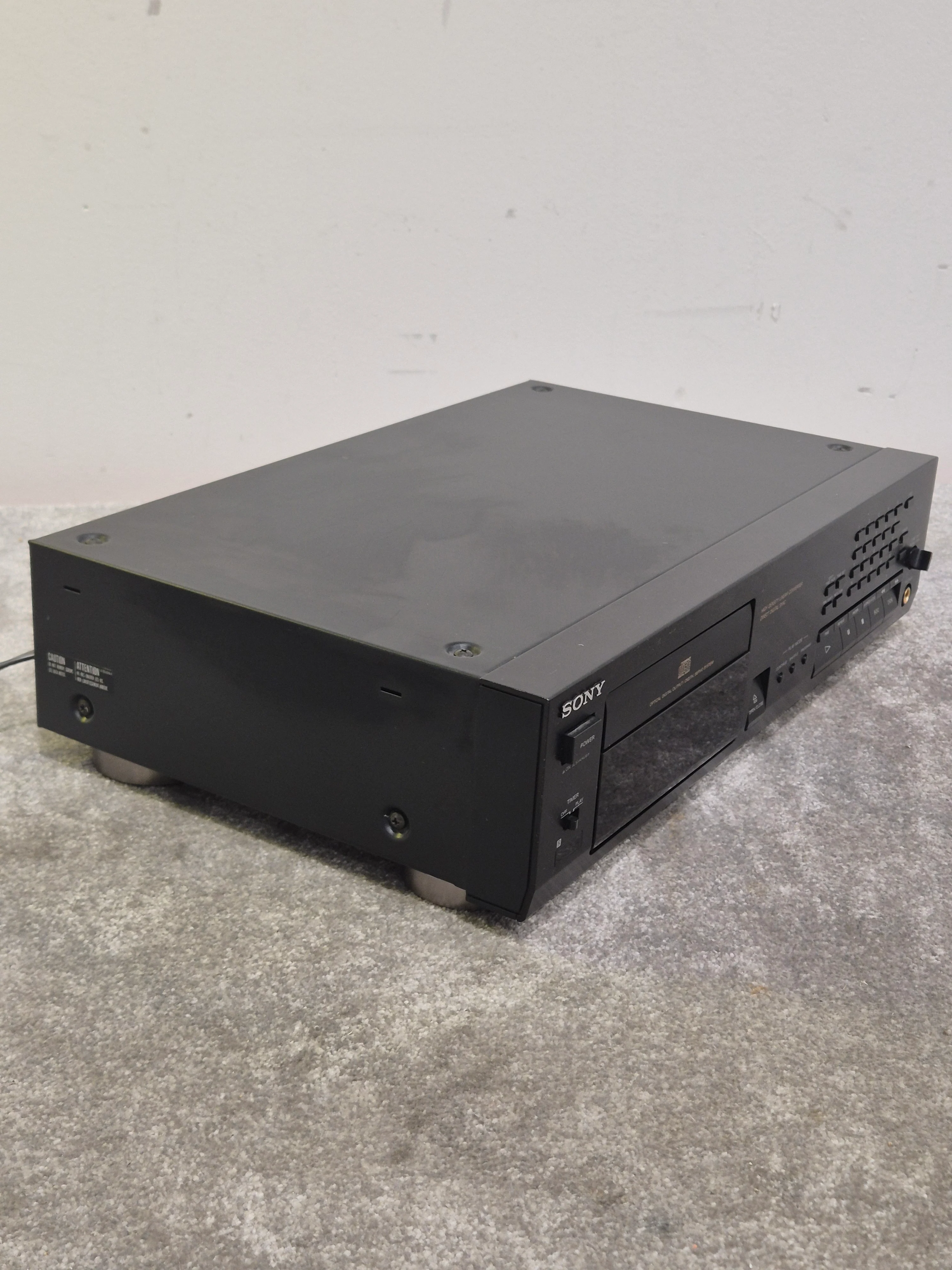 Sony CDP 797 - High Fidelity CD Player - Excellent - Image 4