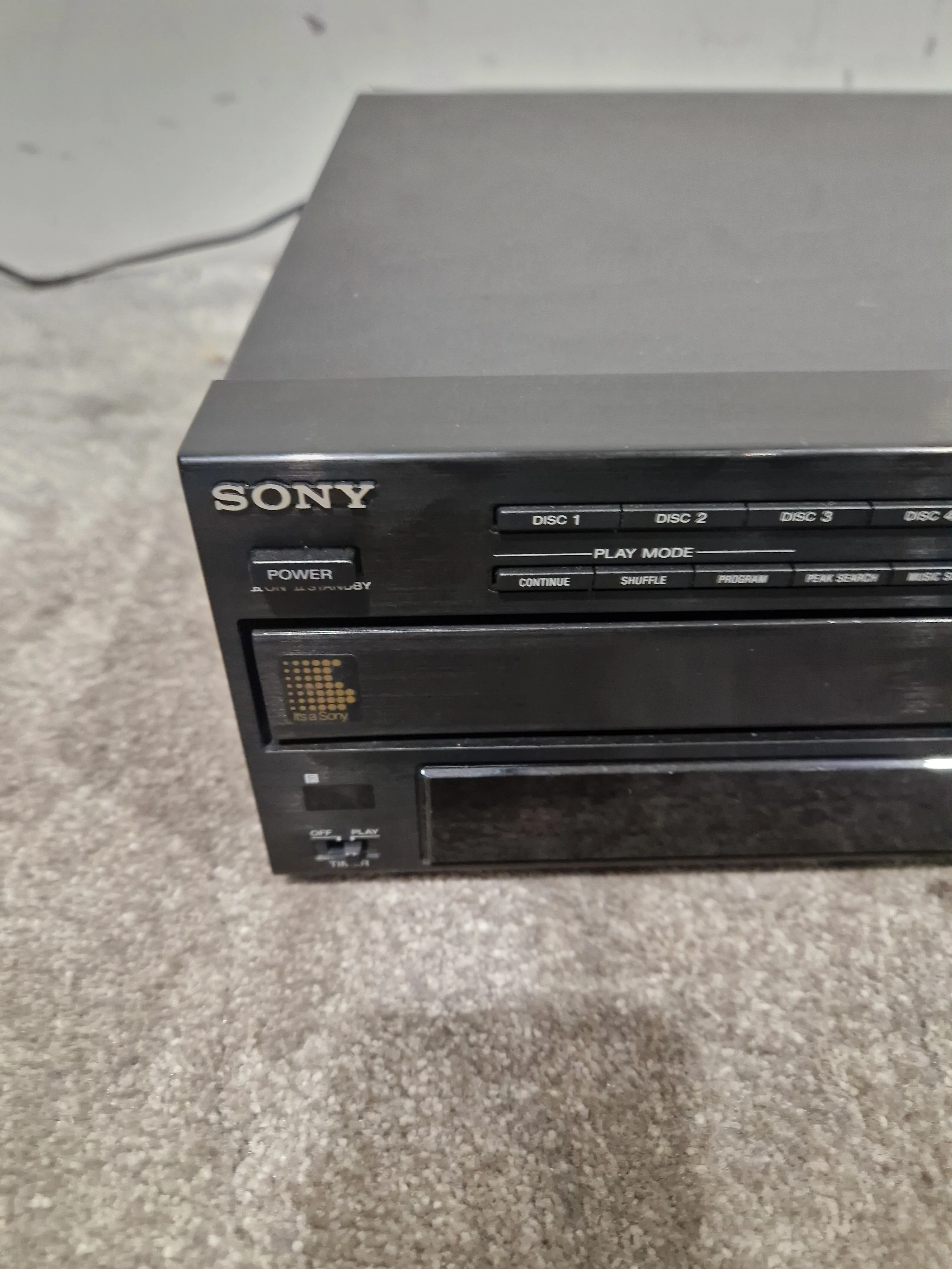 Sony CDP-C313M – CD Changer - Spares or Repair - Image 10